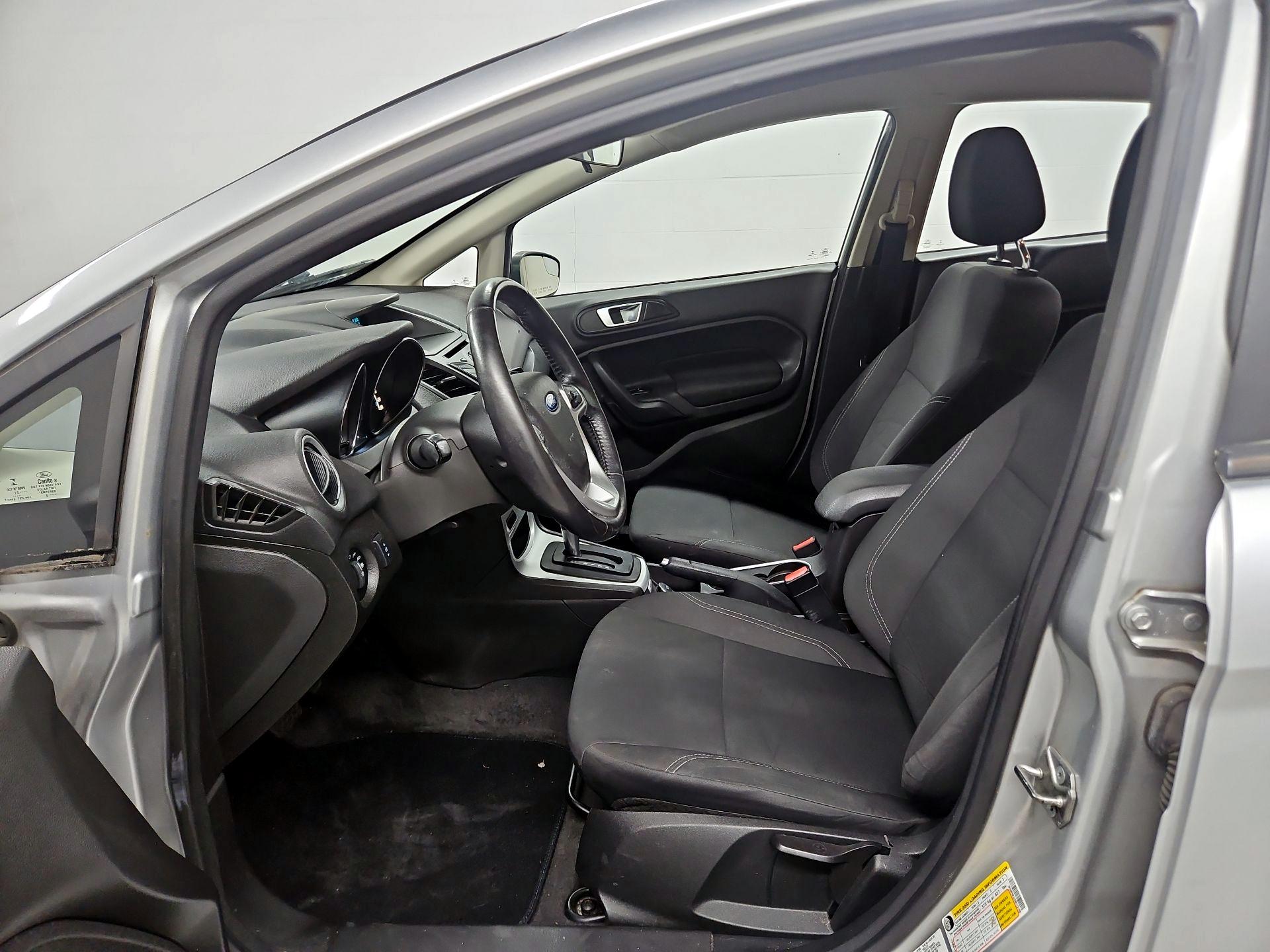 Thumbnail: 2016 Ford Fiesta - 11