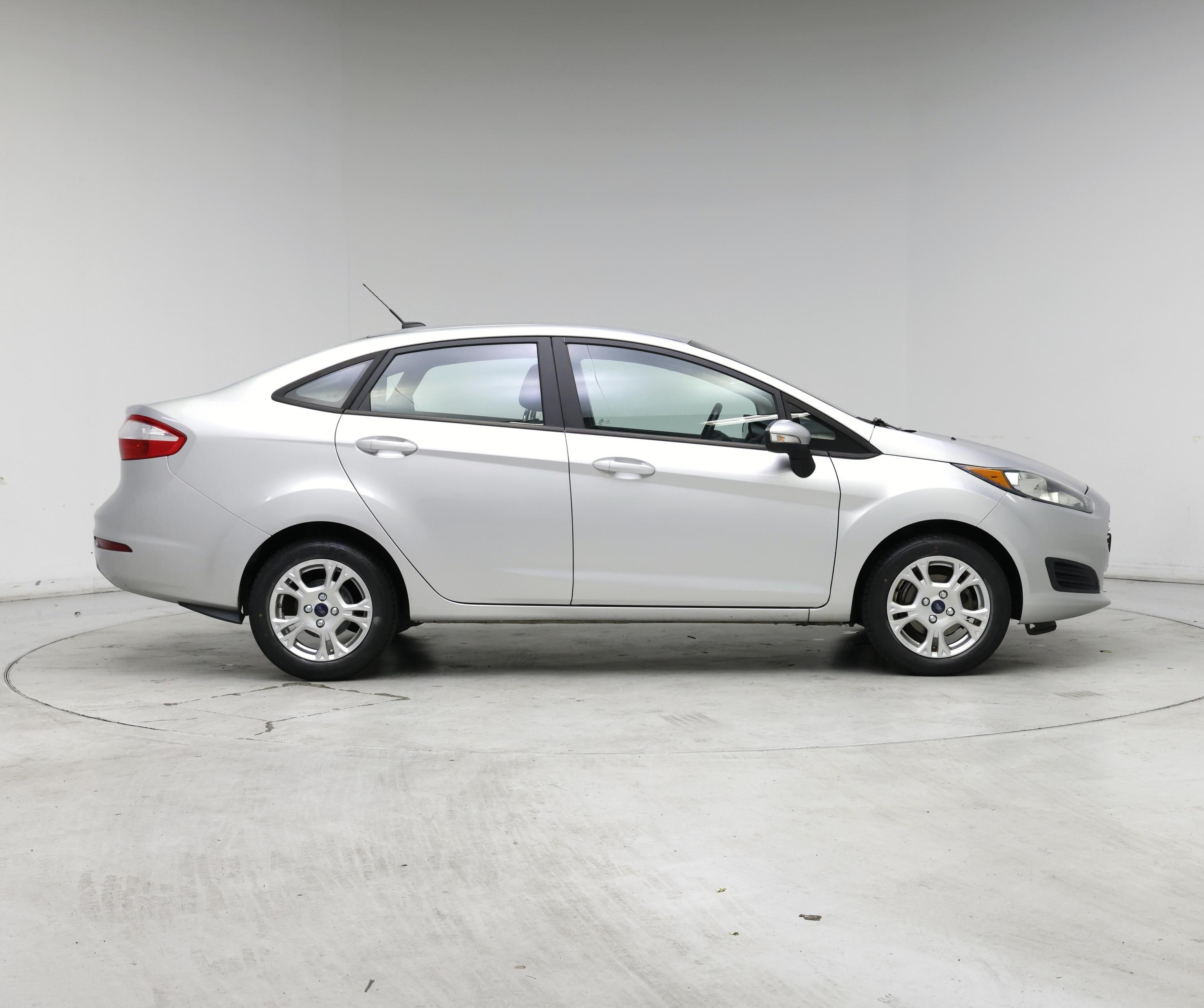 Thumbnail: 2016 Ford Fiesta - 7