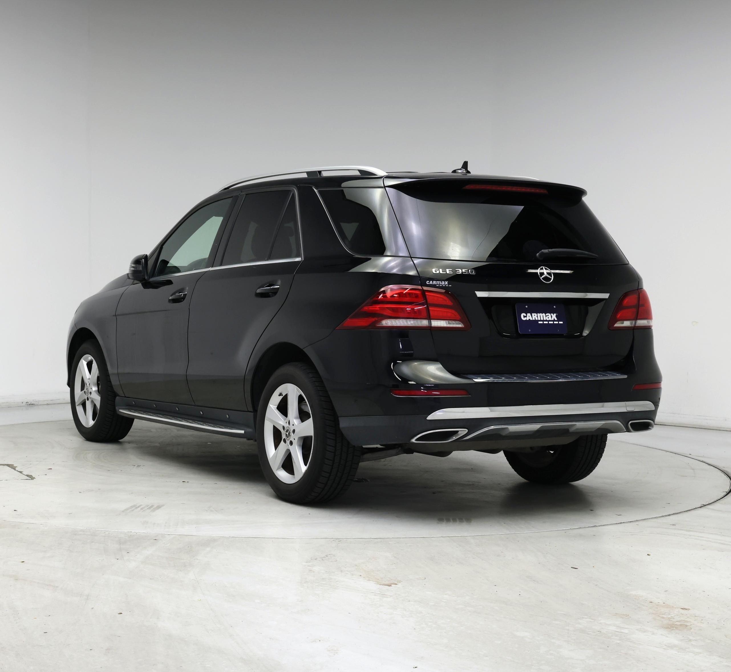 Thumbnail: 2018 Mercedes-Benz GLE - 2