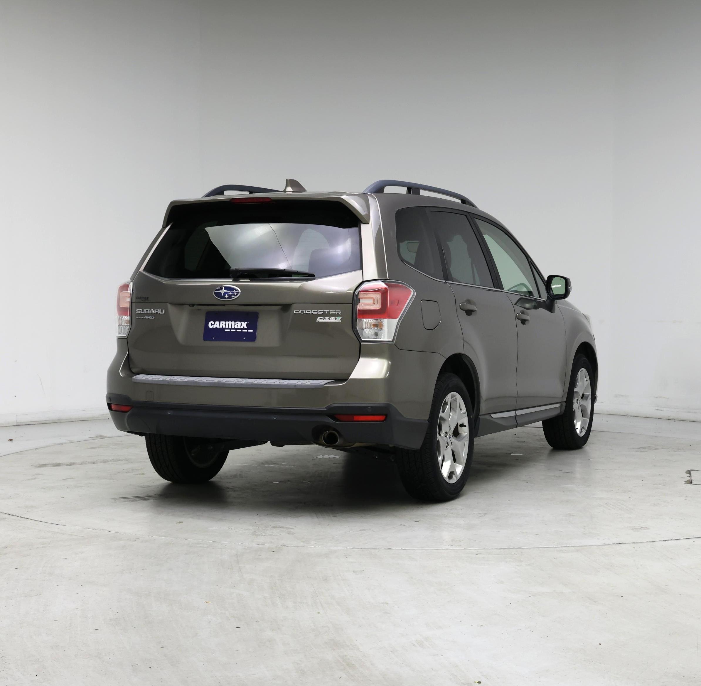 Thumbnail: 2017 Subaru Forester - 8