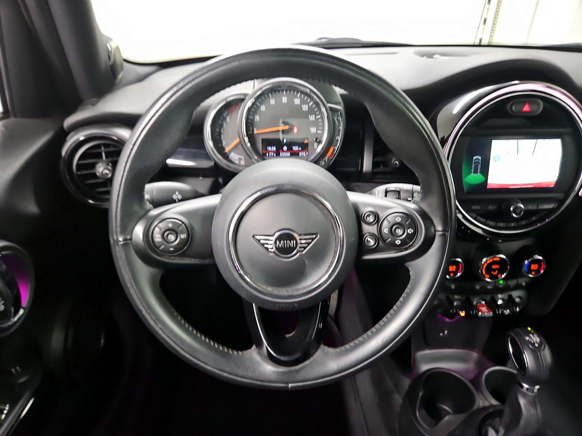 Thumbnail: 2019 MINI Cooper Hardtop - 10
