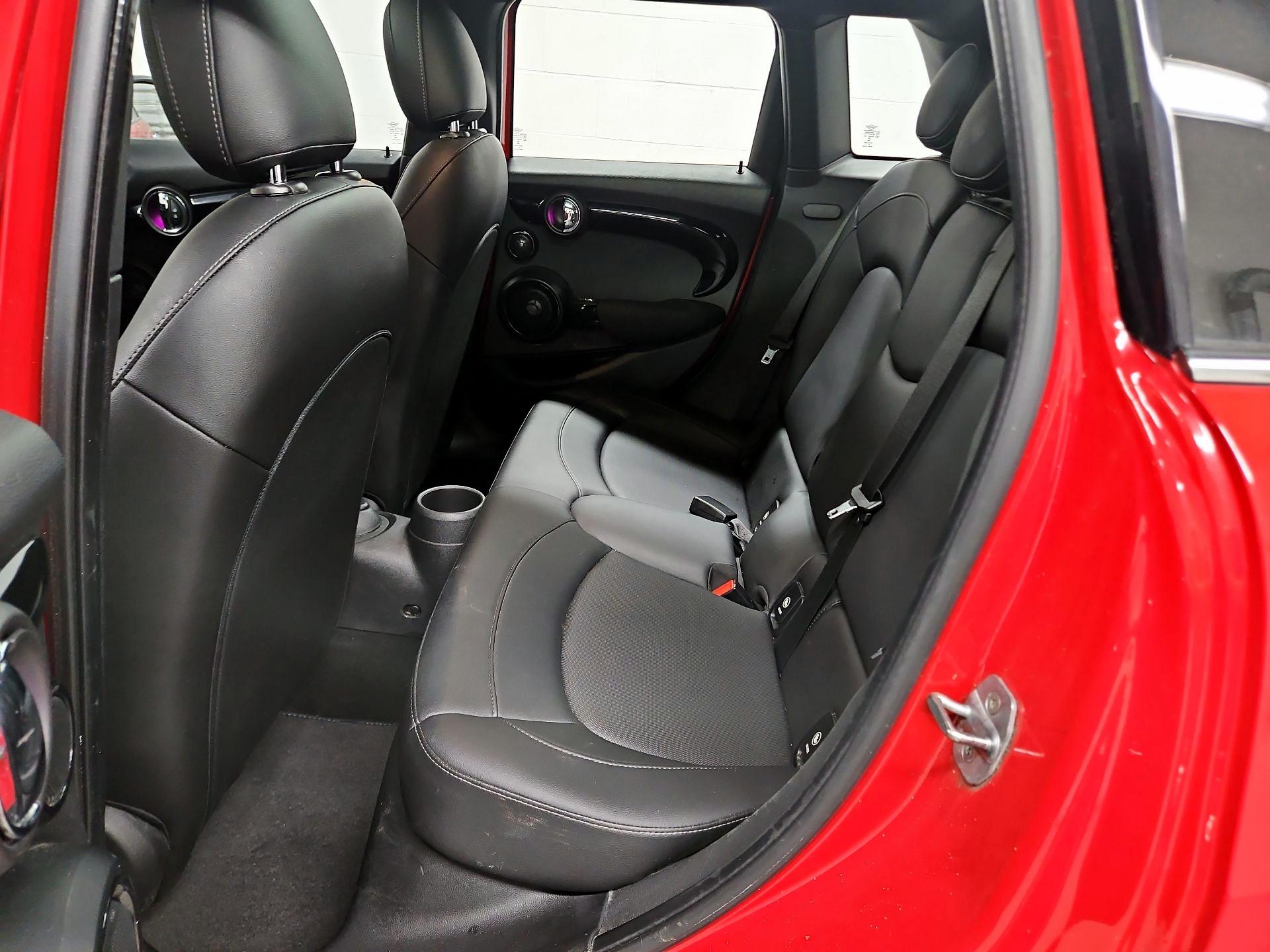 Thumbnail: 2019 MINI Cooper Hardtop - 20