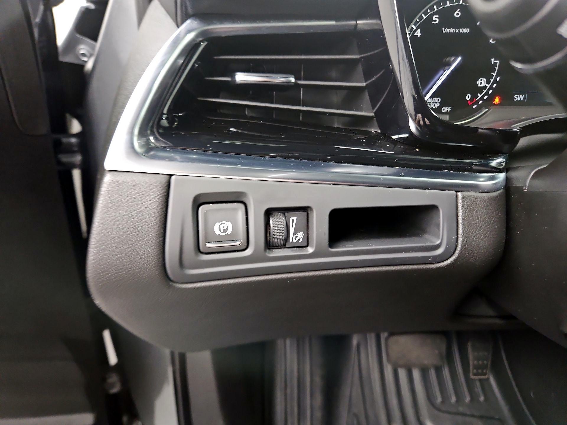 Thumbnail: 2025 Cadillac XT6 - 13