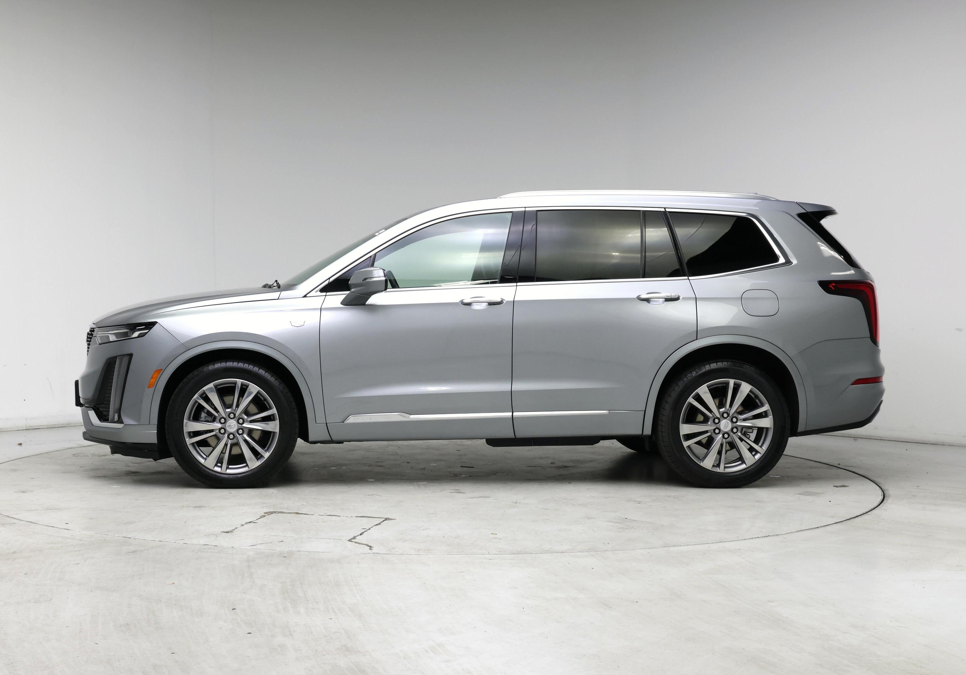 Thumbnail: 2025 Cadillac XT6 - 3
