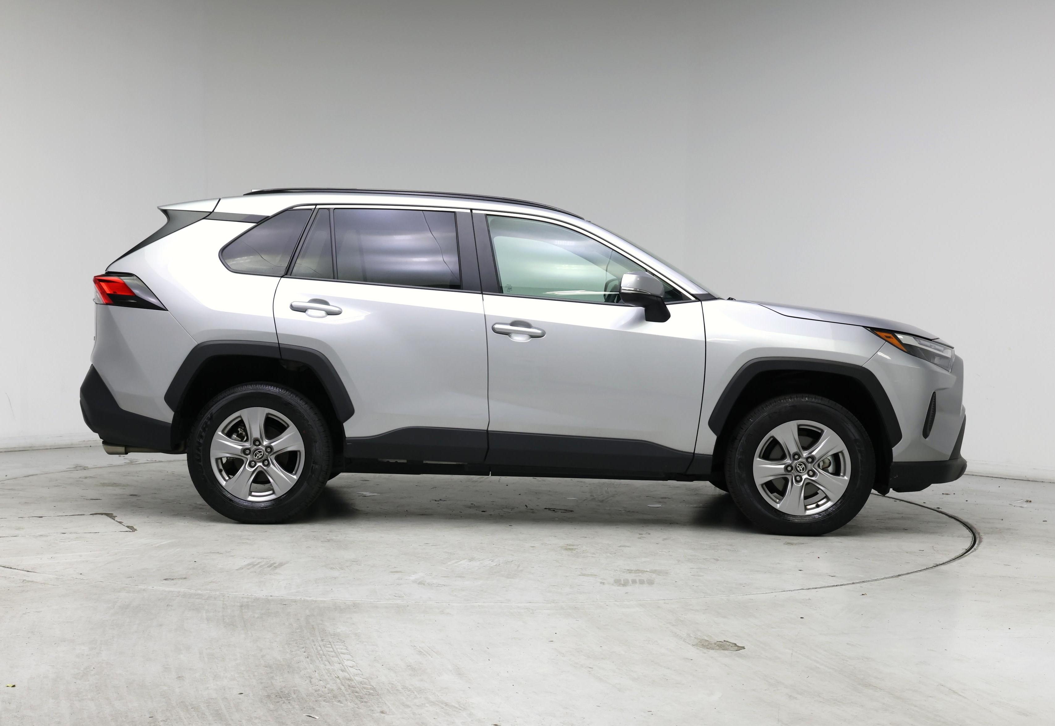 Thumbnail: 2025 Toyota RAV4 - 7