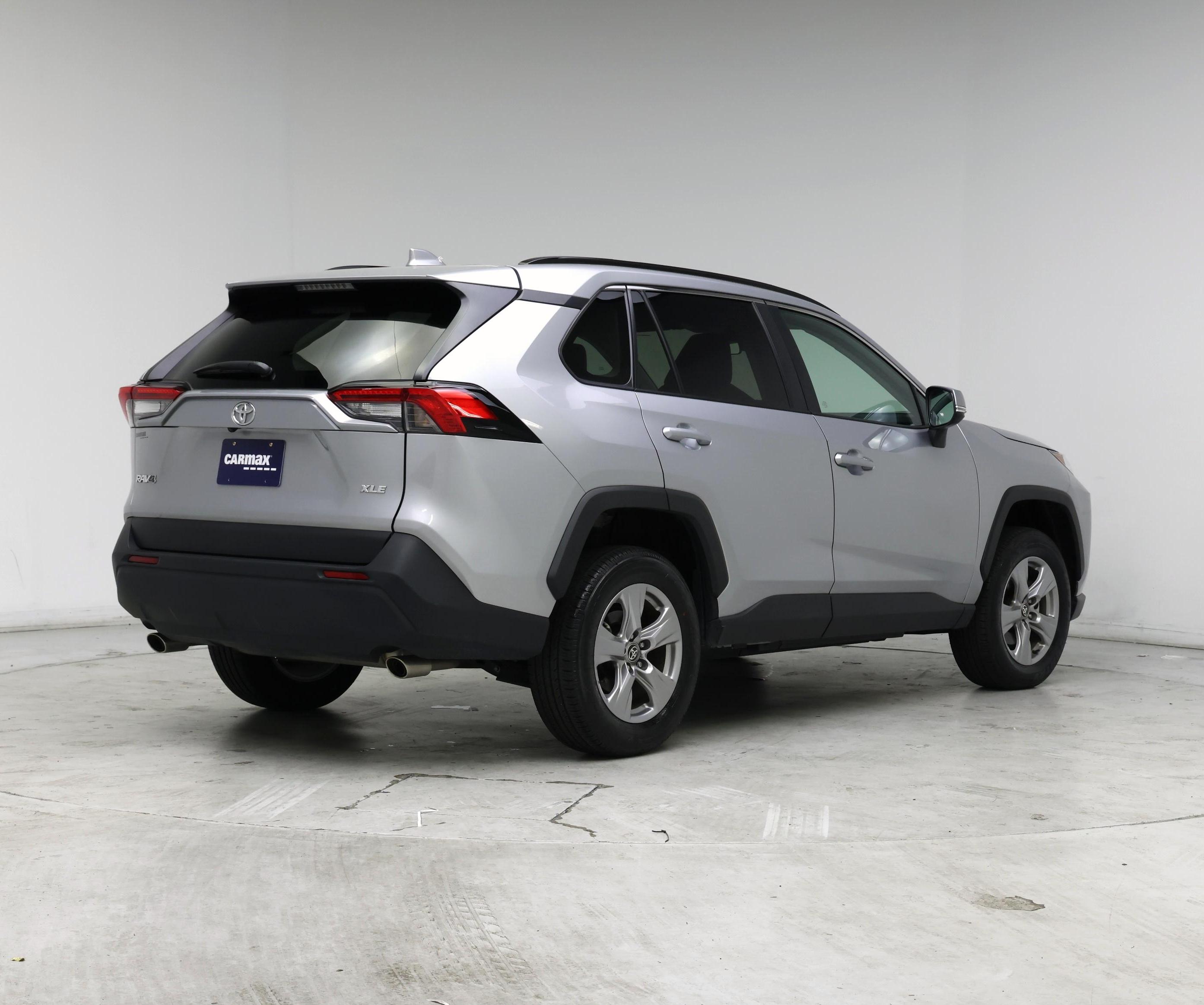 Thumbnail: 2025 Toyota RAV4 - 8