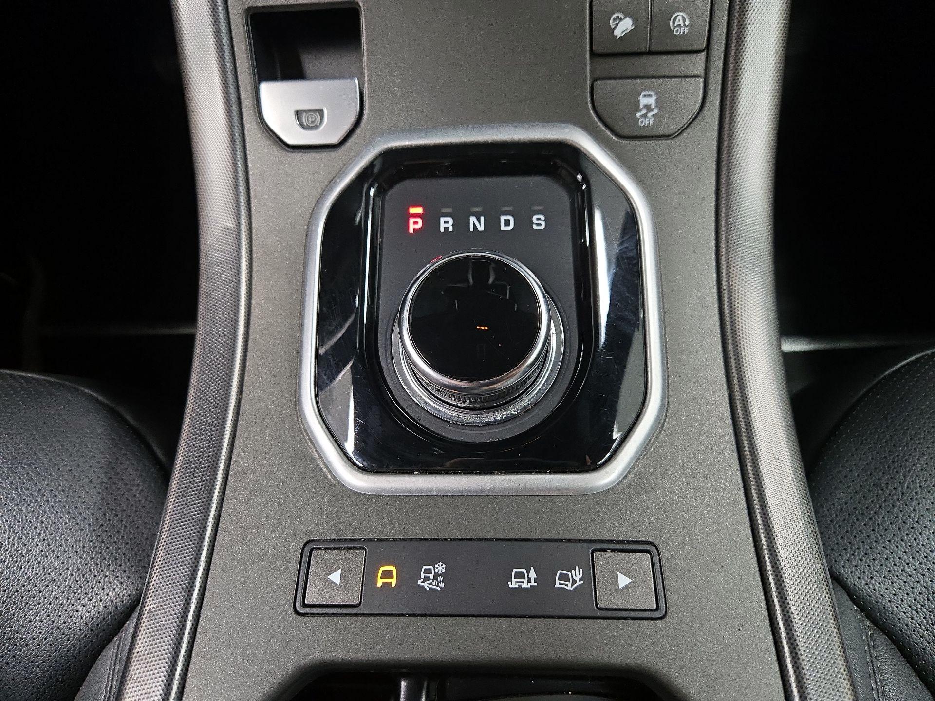 Thumbnail: 2018 Land Rover Range Rover Evoque - 18