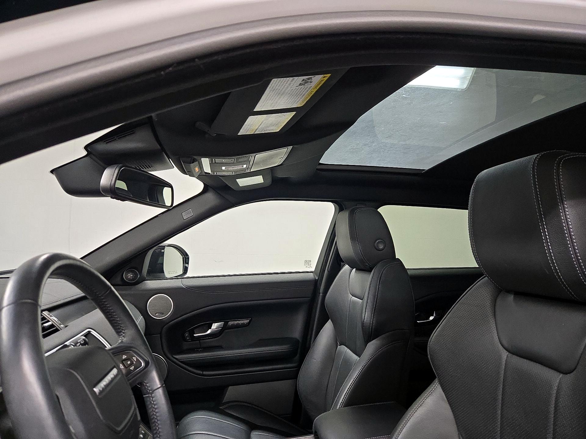 Thumbnail: 2018 Land Rover Range Rover Evoque - 20