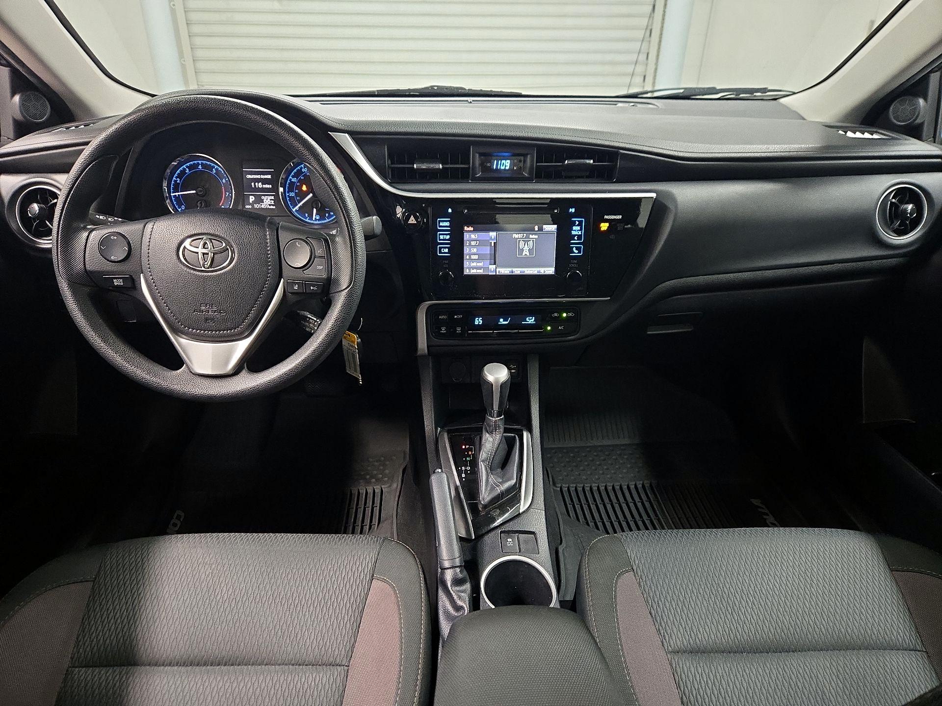 Thumbnail: 2017 Toyota Corolla - 9