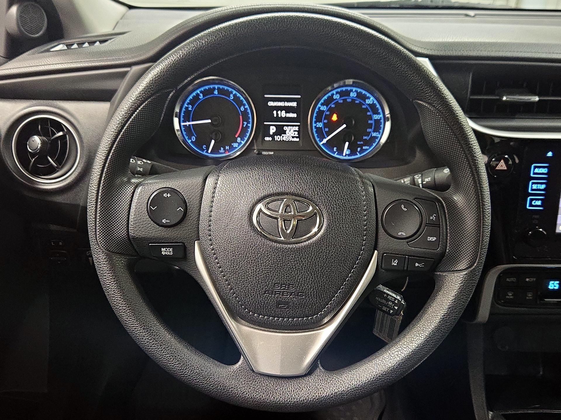 Thumbnail: 2017 Toyota Corolla - 10