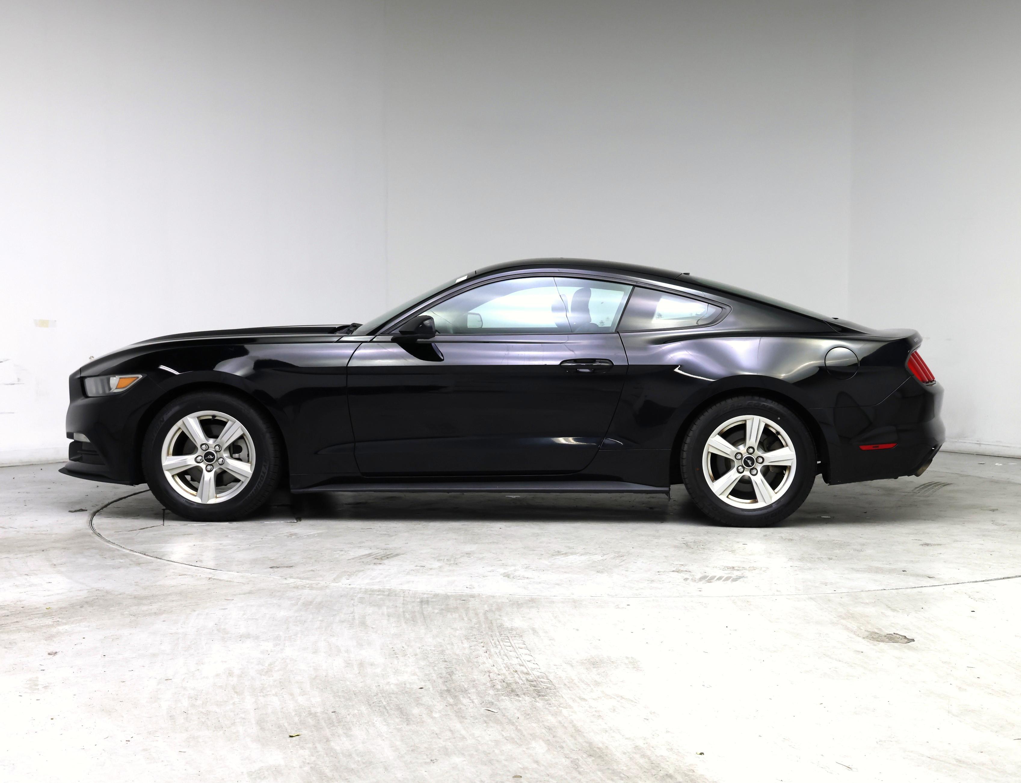 Thumbnail: 2015 Ford Mustang - 3