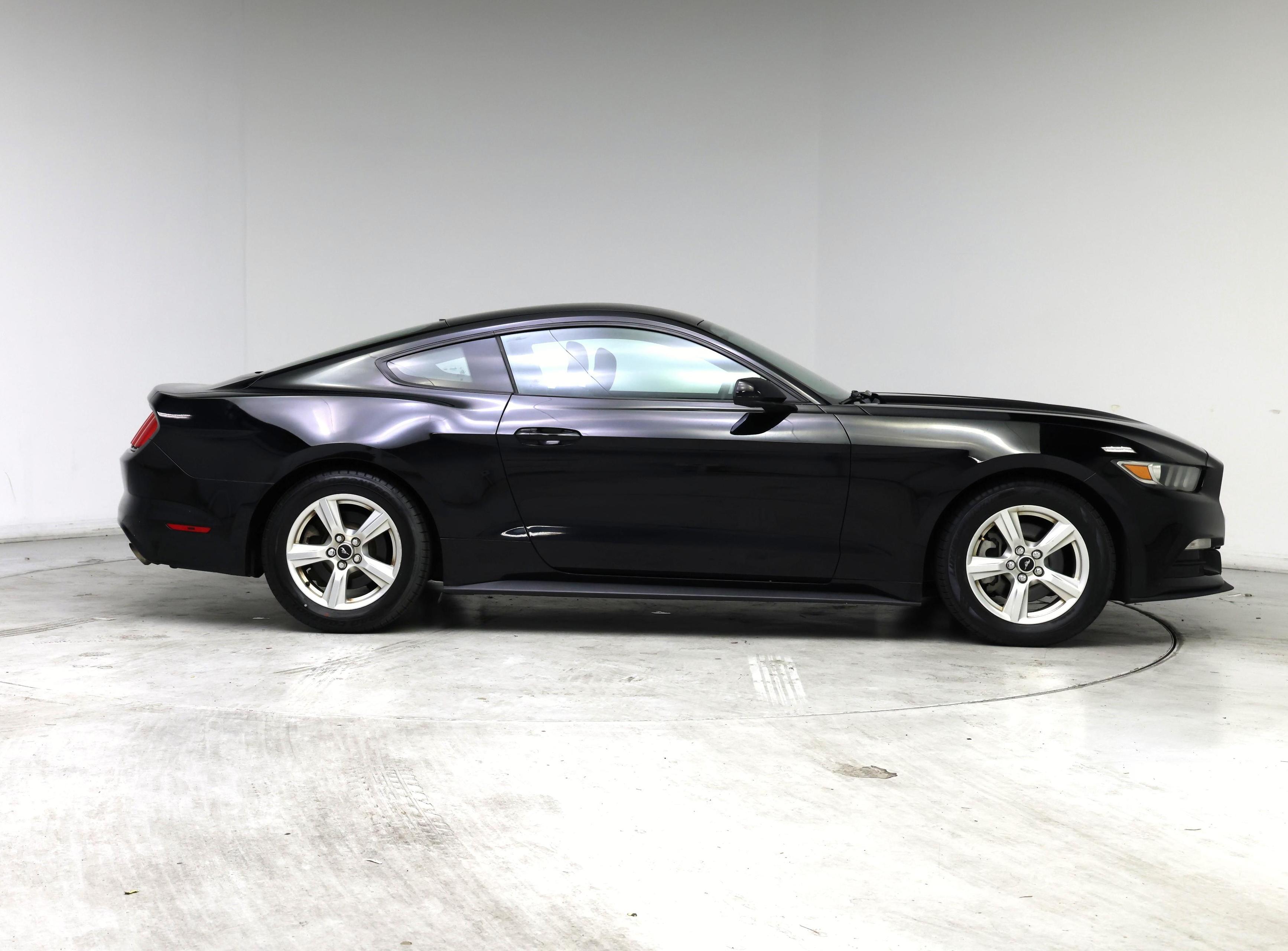 Thumbnail: 2015 Ford Mustang - 7