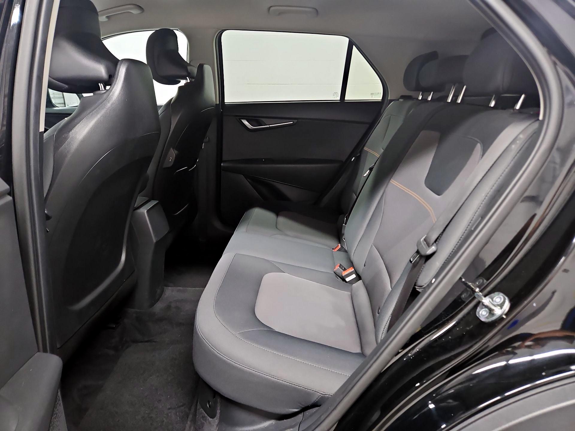 Thumbnail: 2023 Kia Niro - 19