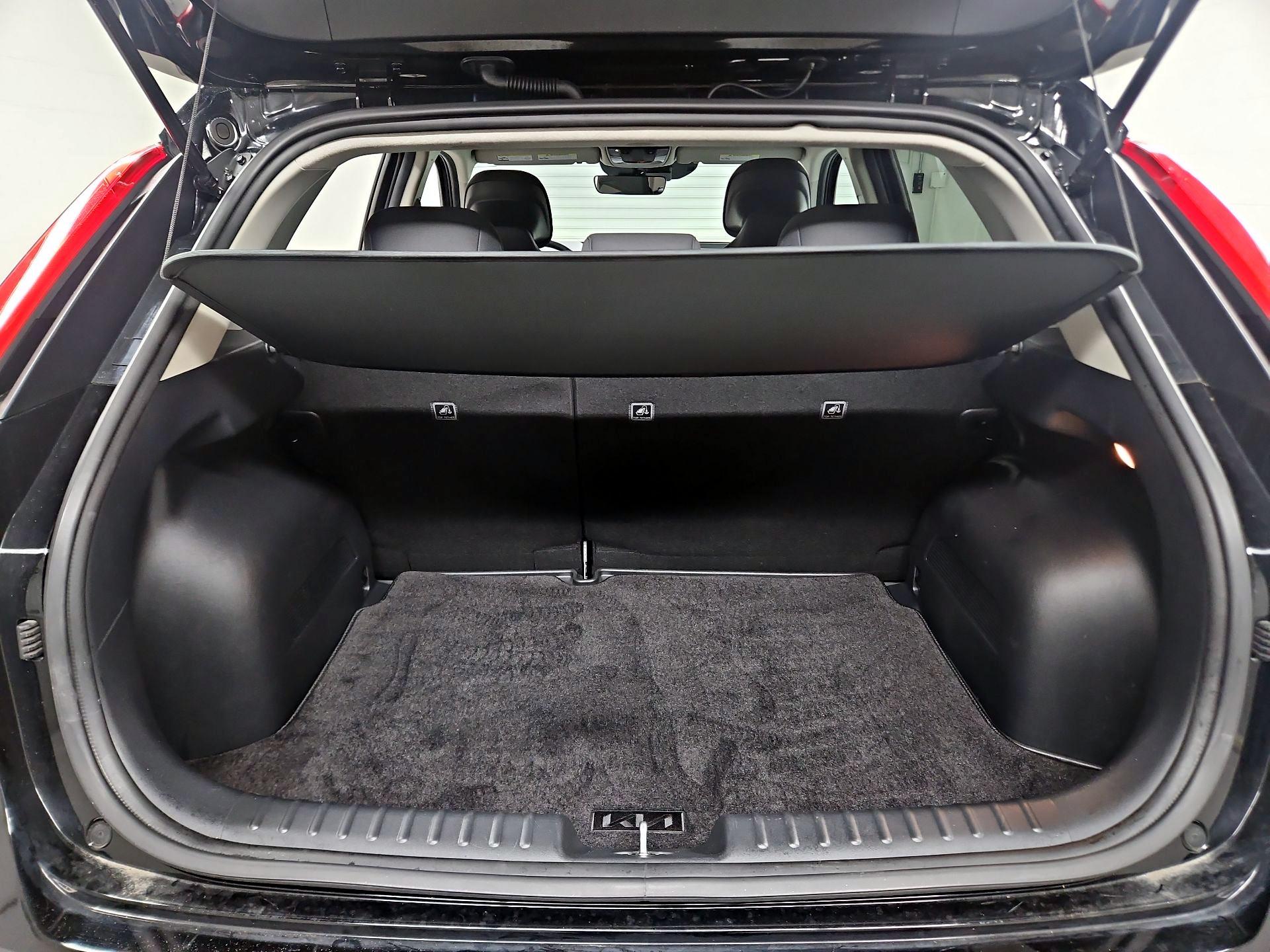 Thumbnail: 2023 Kia Niro - 20