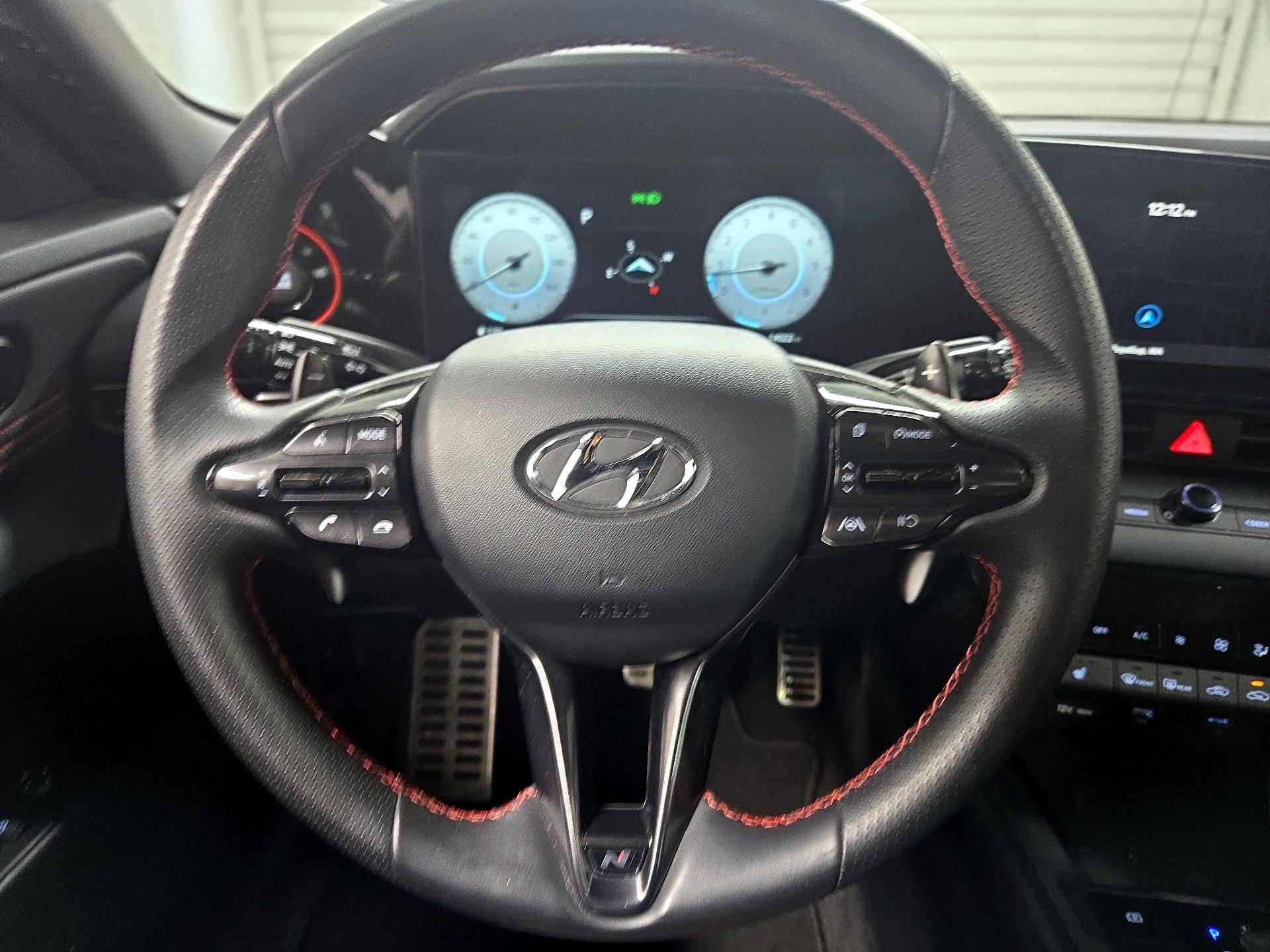 Thumbnail: 2023 Hyundai Elantra - 10