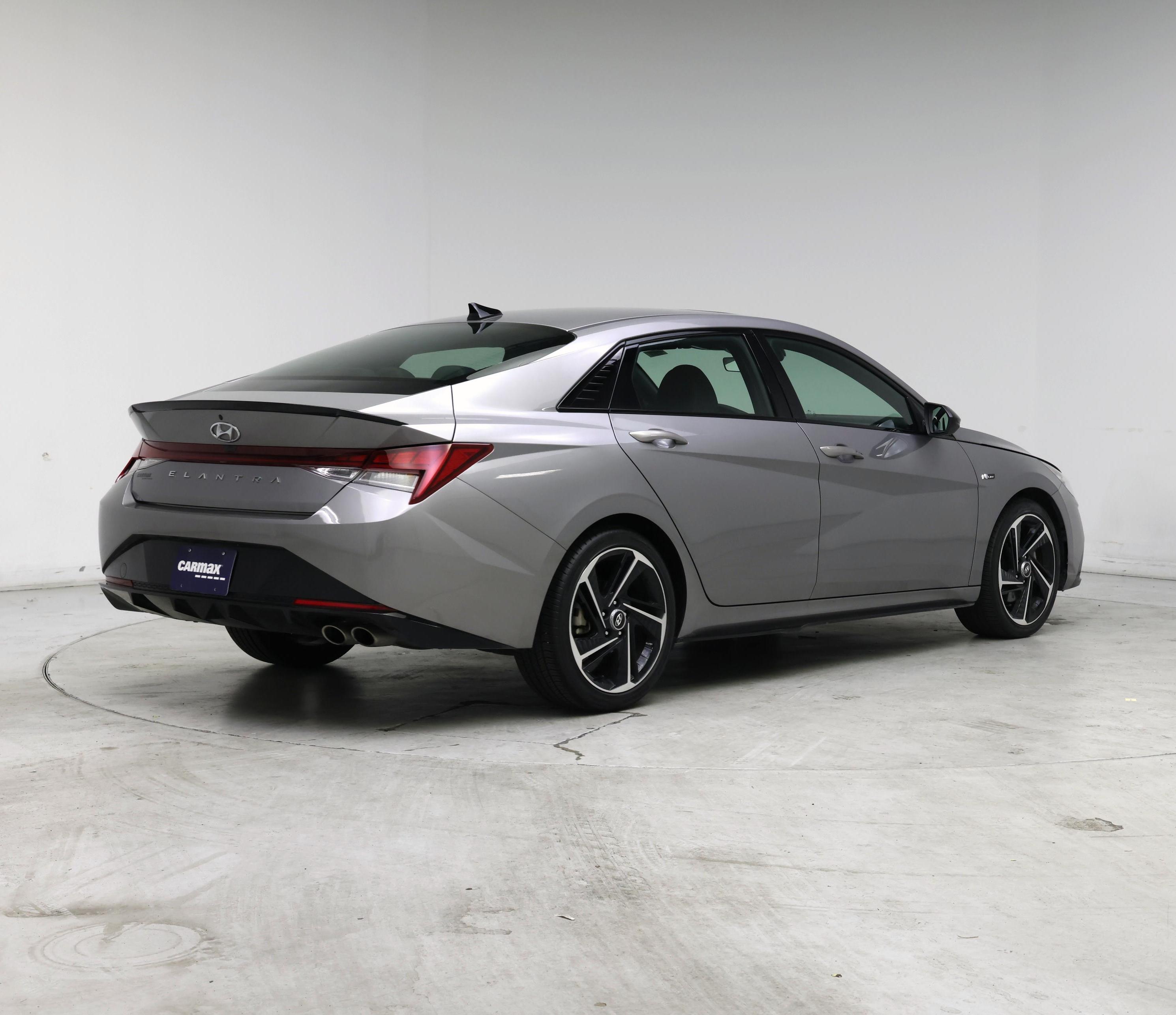Thumbnail: 2023 Hyundai Elantra - 8