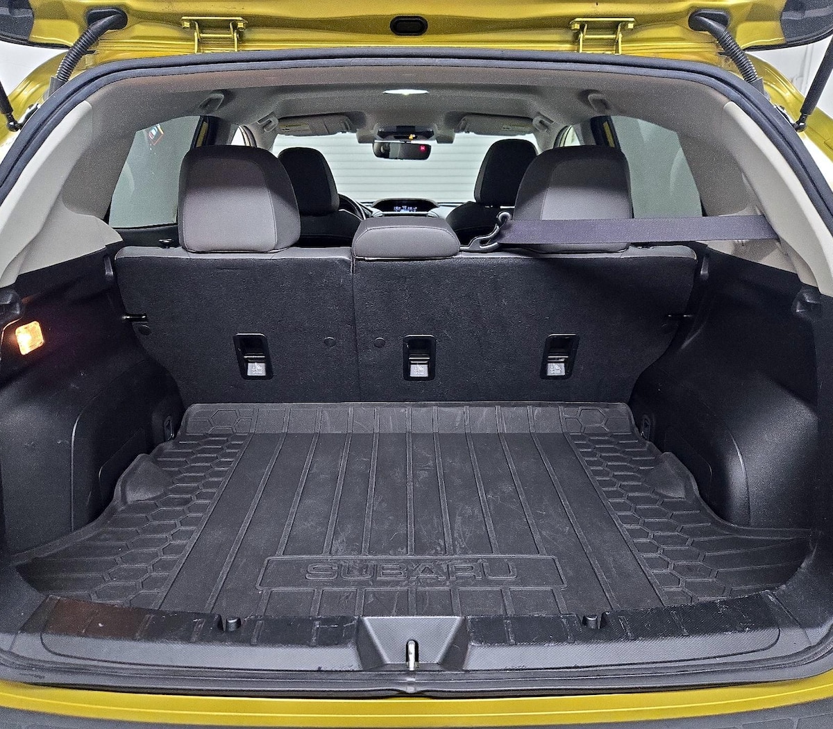 Trunk/Cargo (Seats Up)
