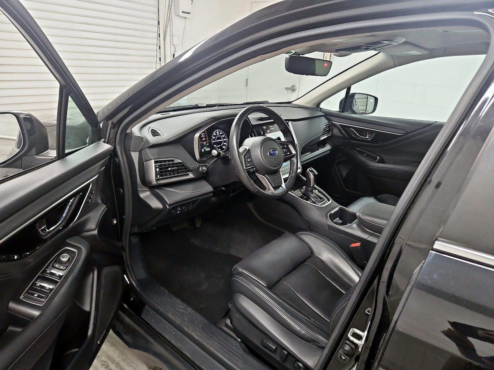 2020 Subaru Outback Limited - Photo 12