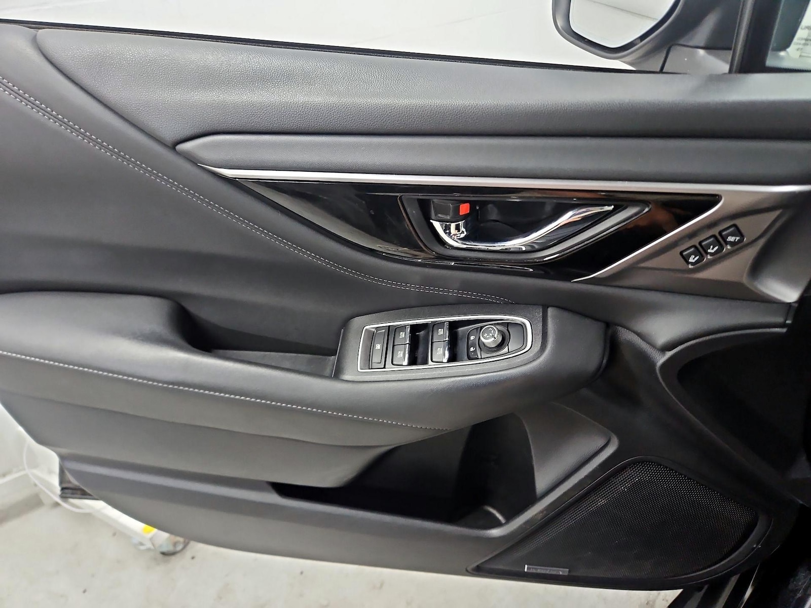 2020 Subaru Outback Limited - Photo 13