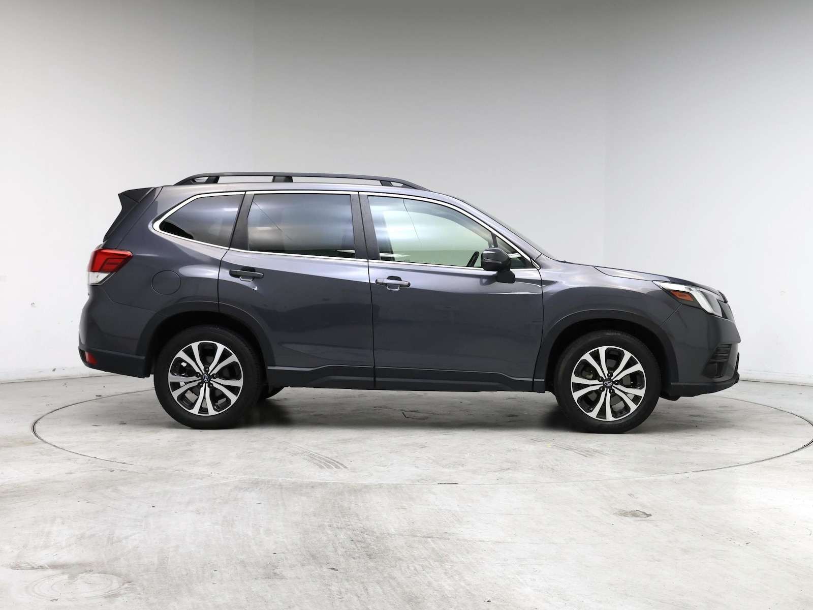 2022 Subaru Forester Limited - Photo 8