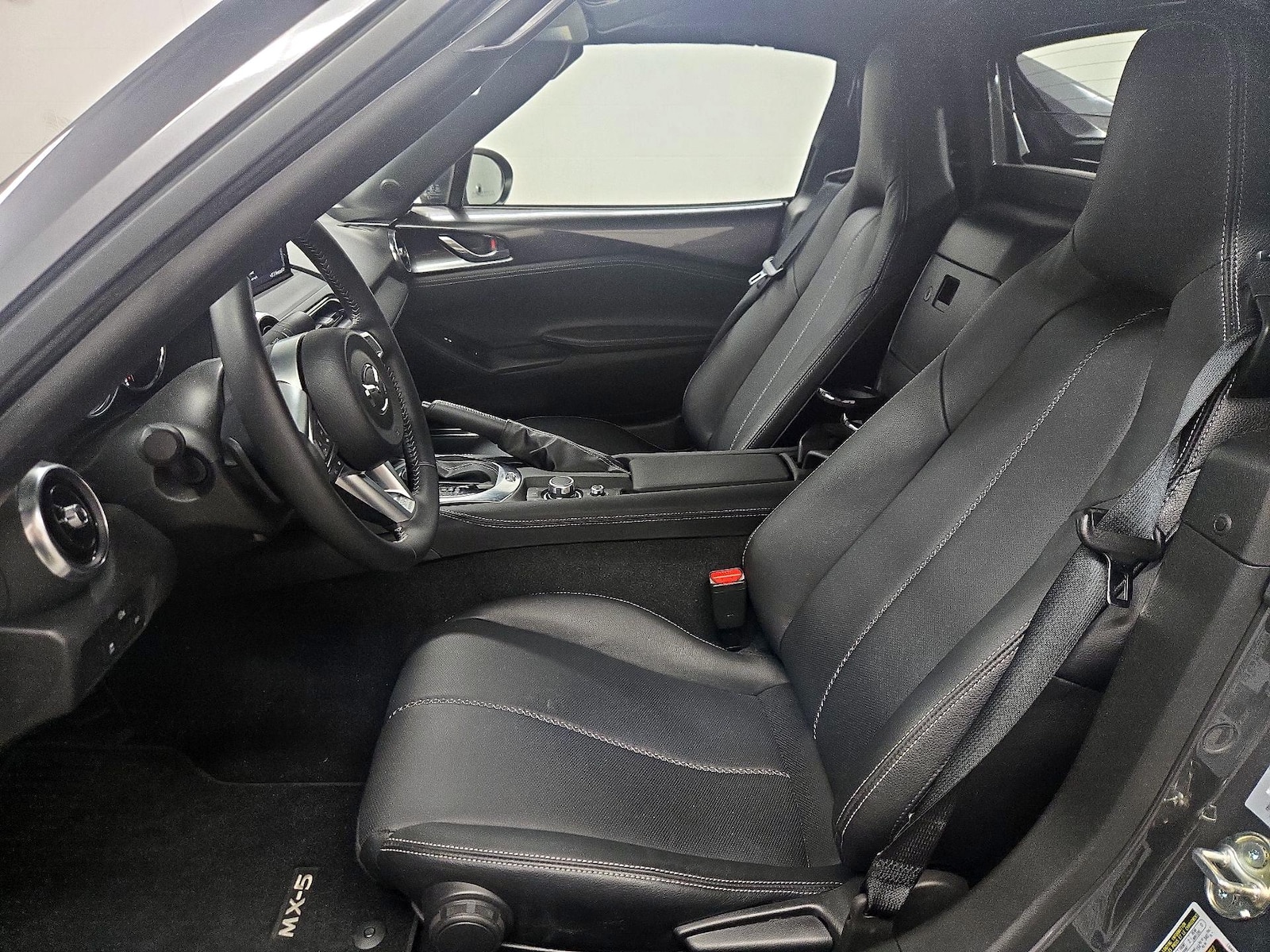 2025 Mazda MX-5 Miata RF Grand Touring - Photo 12