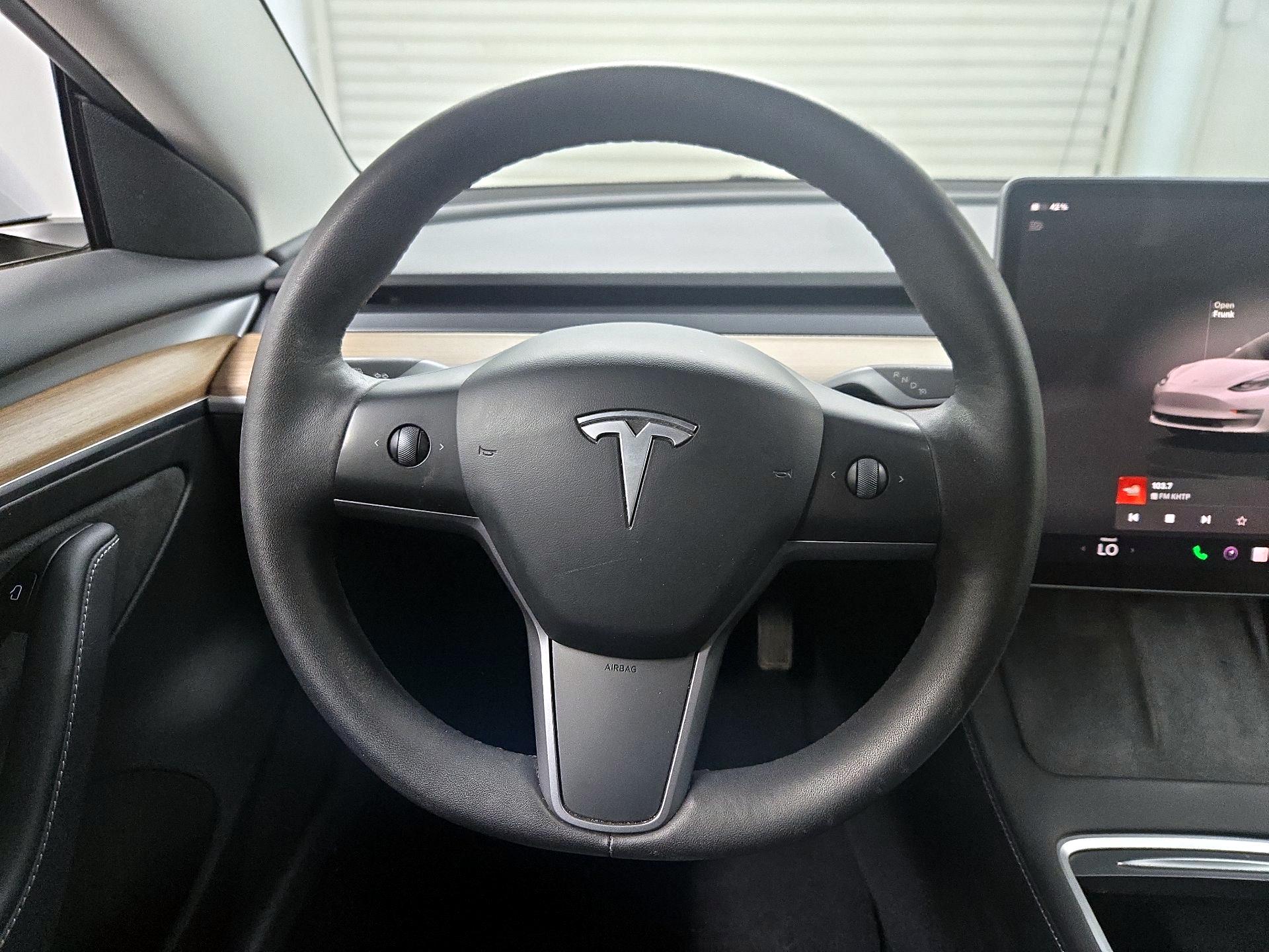 Thumbnail: 2023 Tesla Model 3 - 10