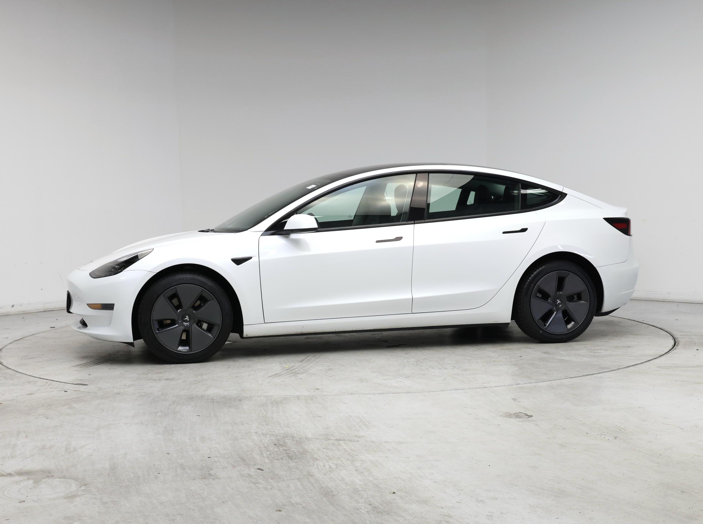 Thumbnail: 2023 Tesla Model 3 - 3
