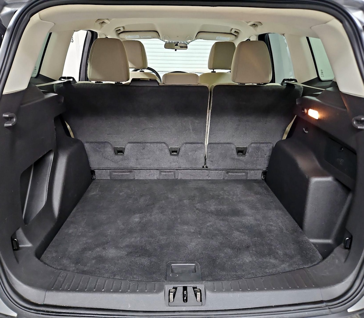 Trunk/Cargo (Seats Up)