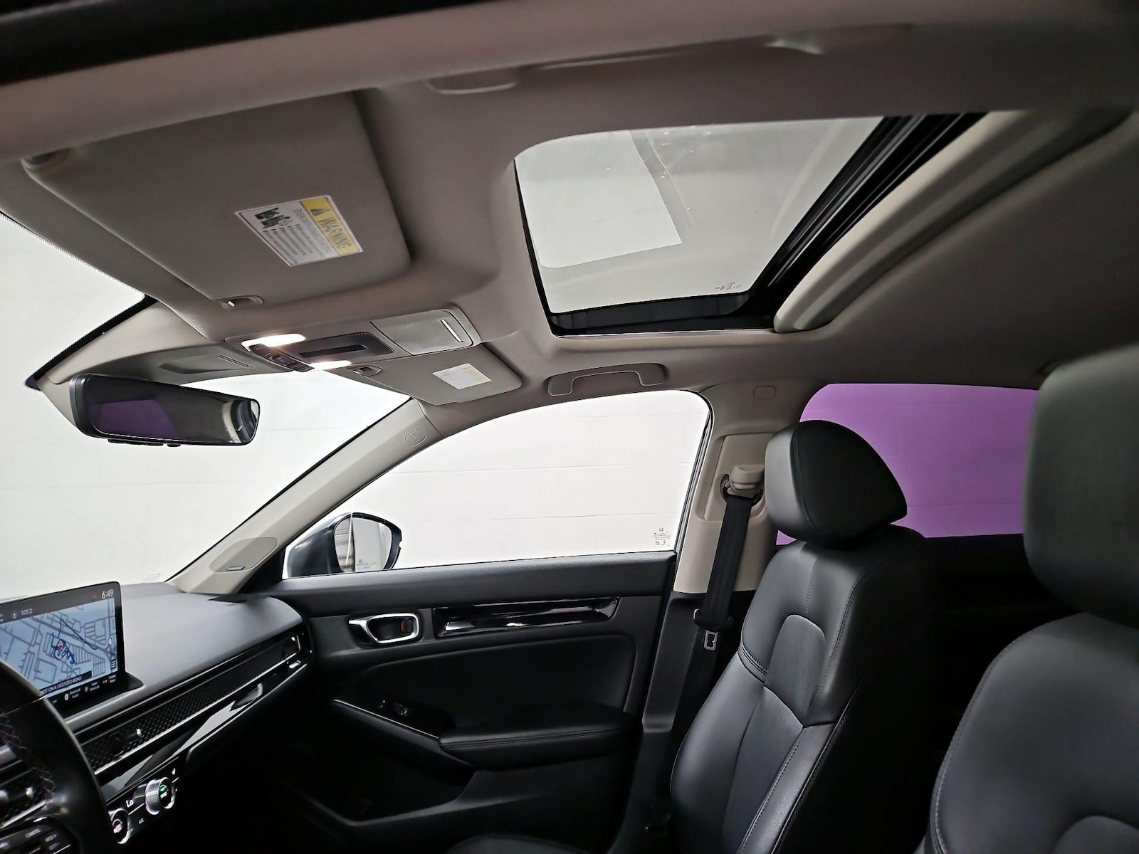 Sunroof(s) & Overhead Airbags