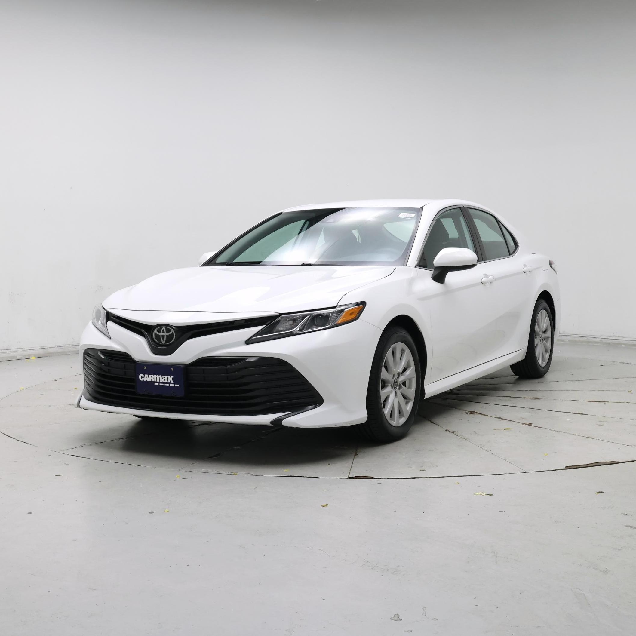 Thumbnail: 2020 Toyota Camry - 4