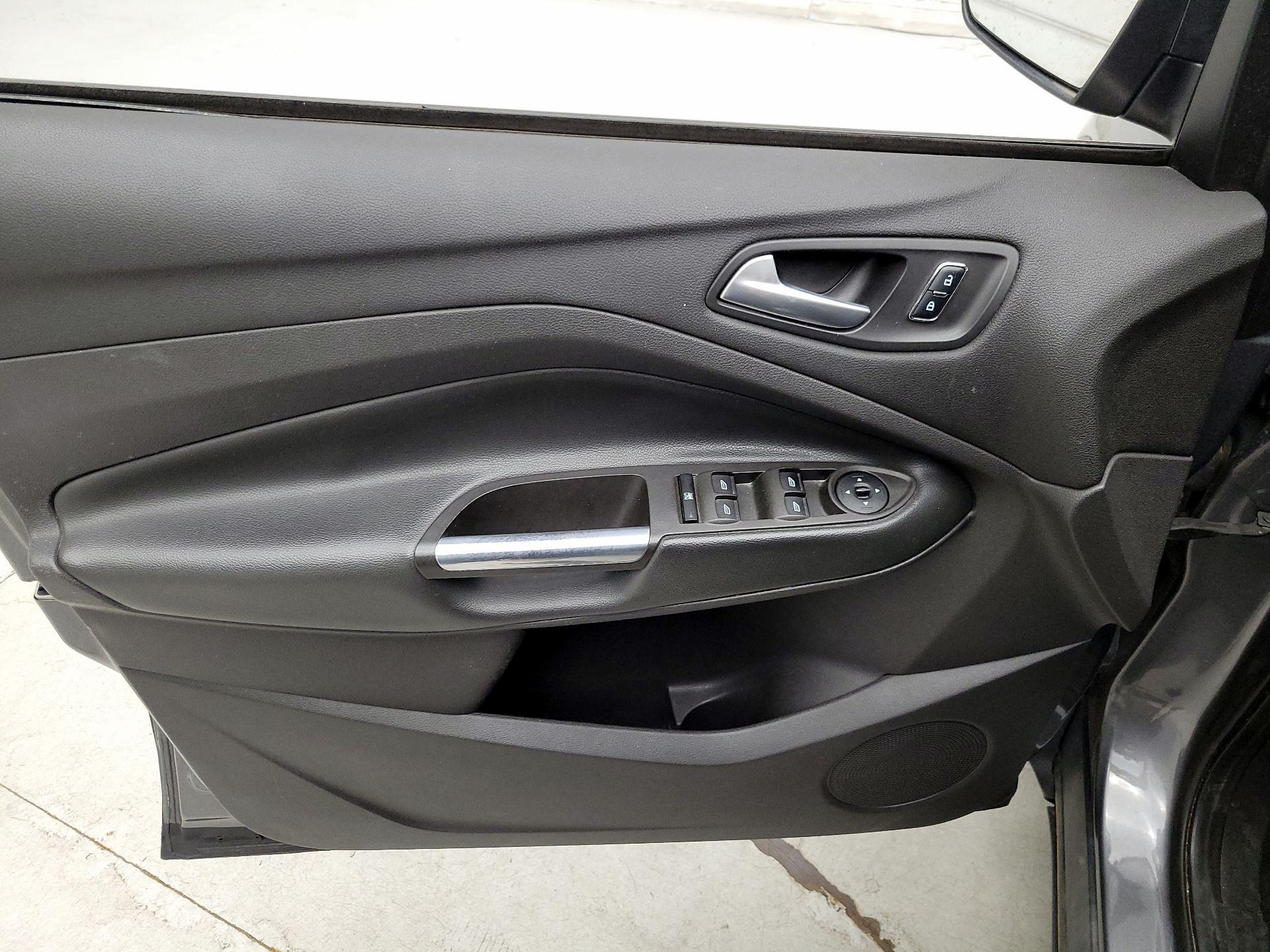 Thumbnail: 2014 Ford Escape - 12