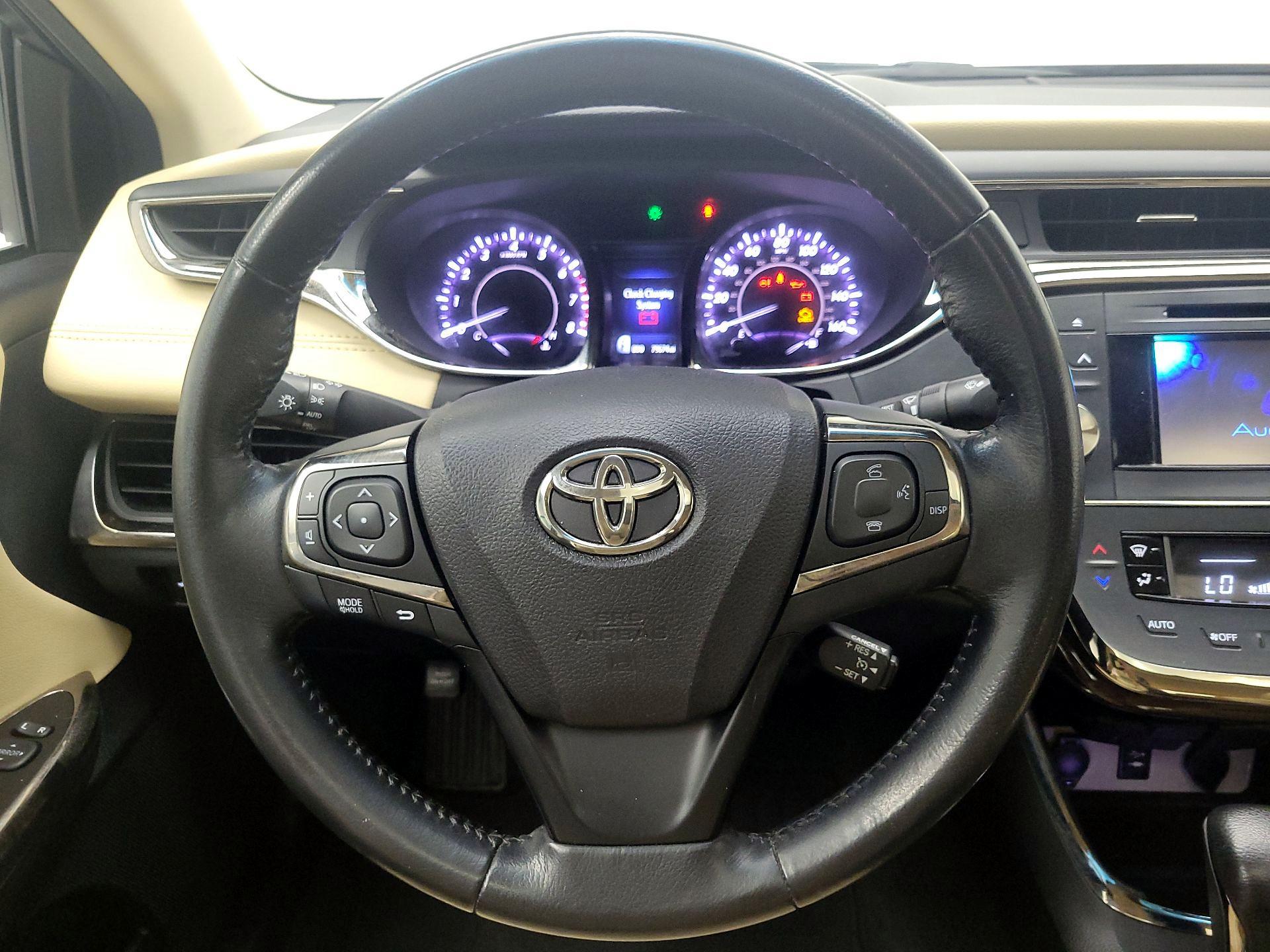 Thumbnail: 2014 Toyota Avalon - 10
