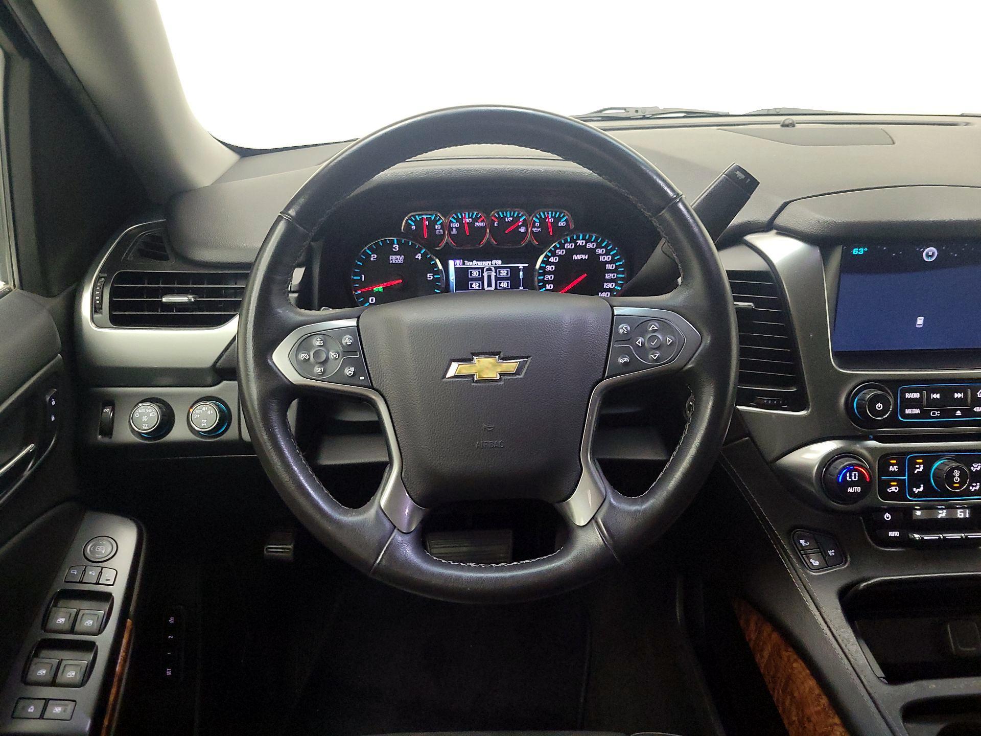 Thumbnail: 2015 Chevrolet Suburban - 10