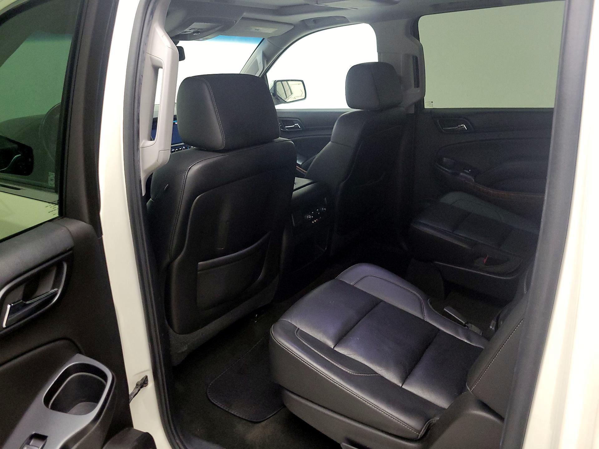 Thumbnail: 2015 Chevrolet Suburban - 20