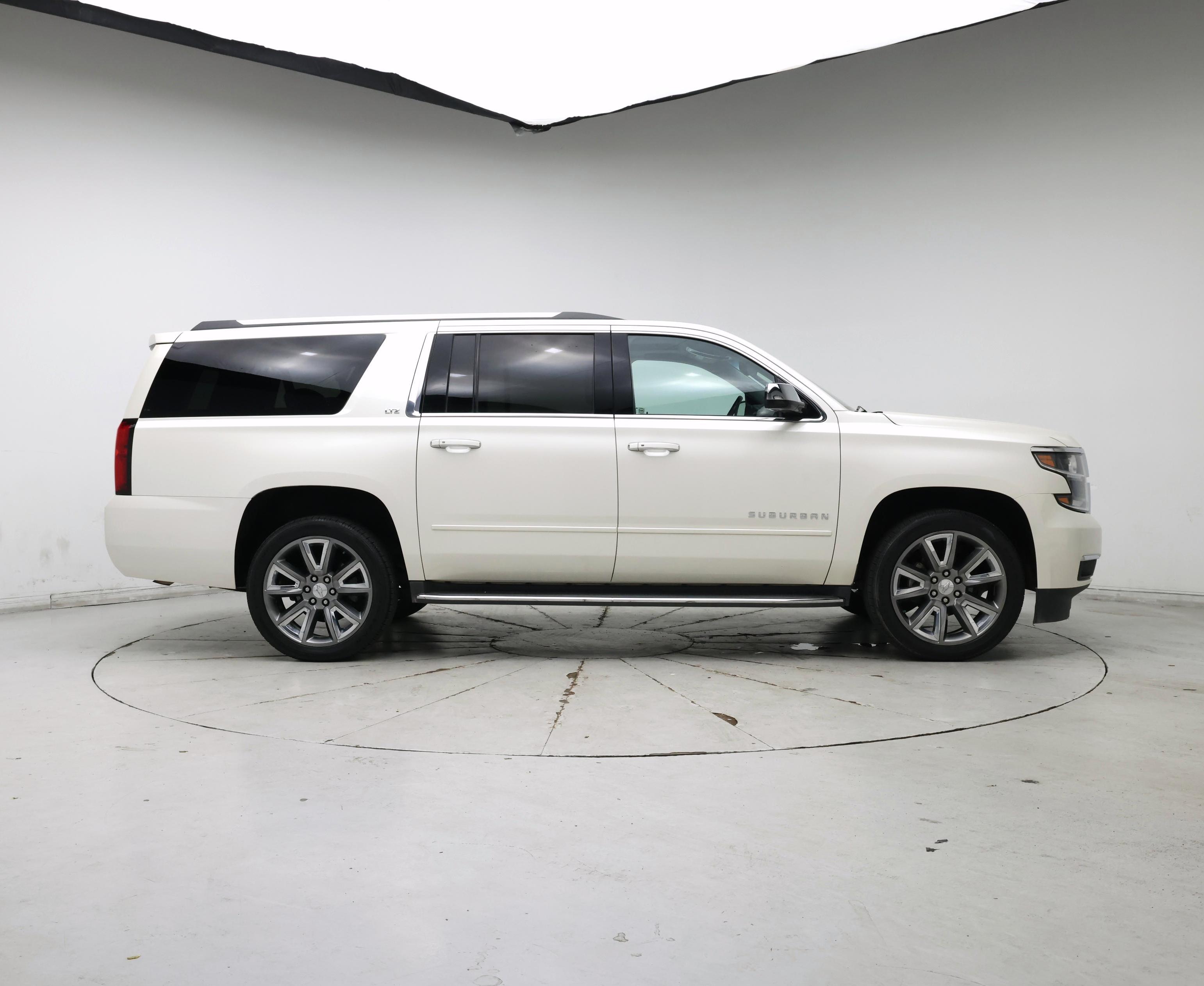 Thumbnail: 2015 Chevrolet Suburban - 7