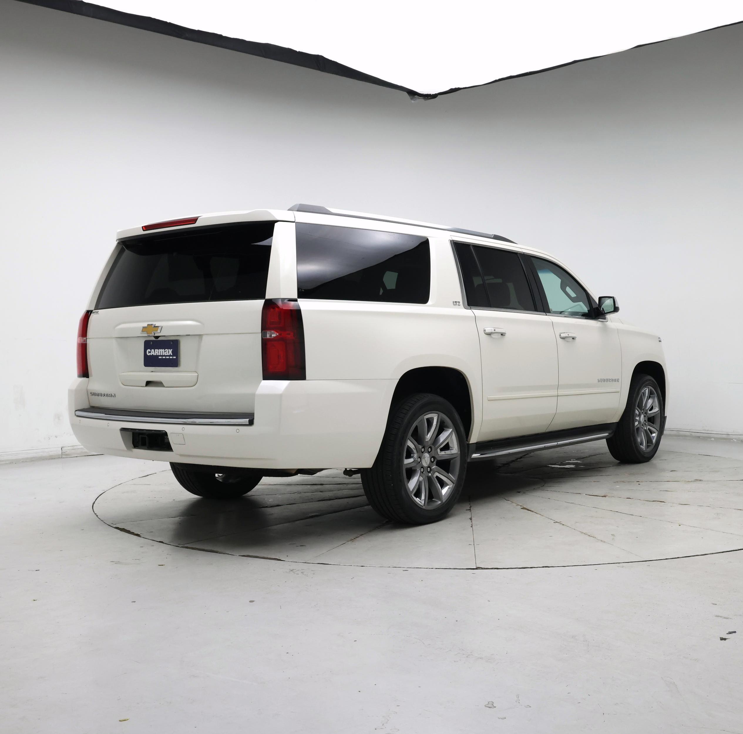 Thumbnail: 2015 Chevrolet Suburban - 8