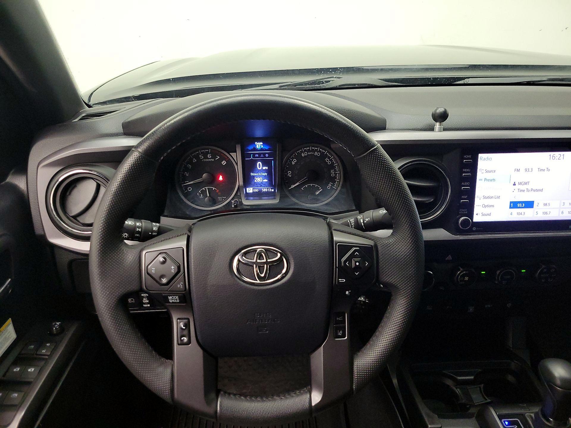 Thumbnail: 2020 Toyota Tacoma - 10