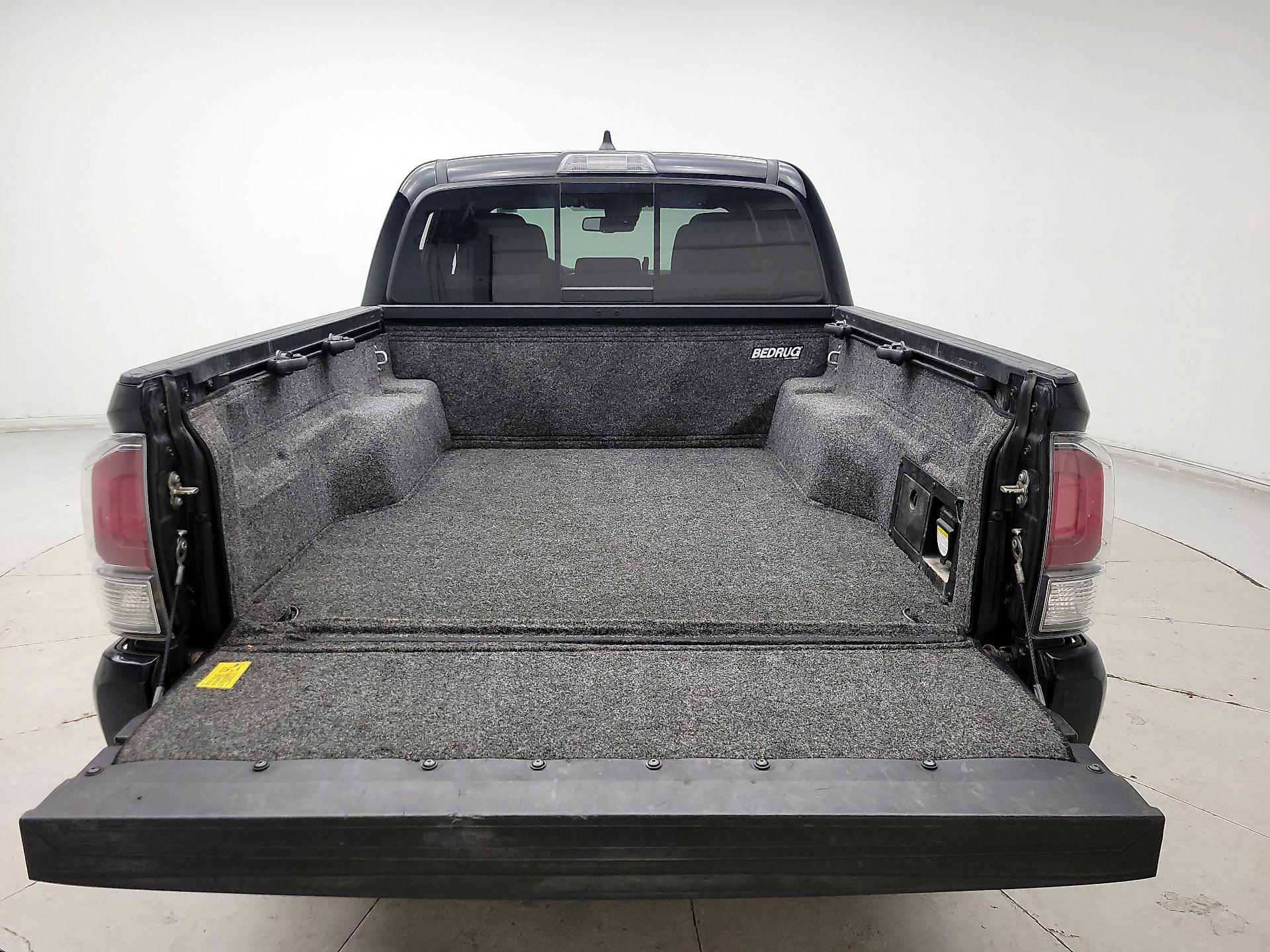 Thumbnail: 2020 Toyota Tacoma - 20