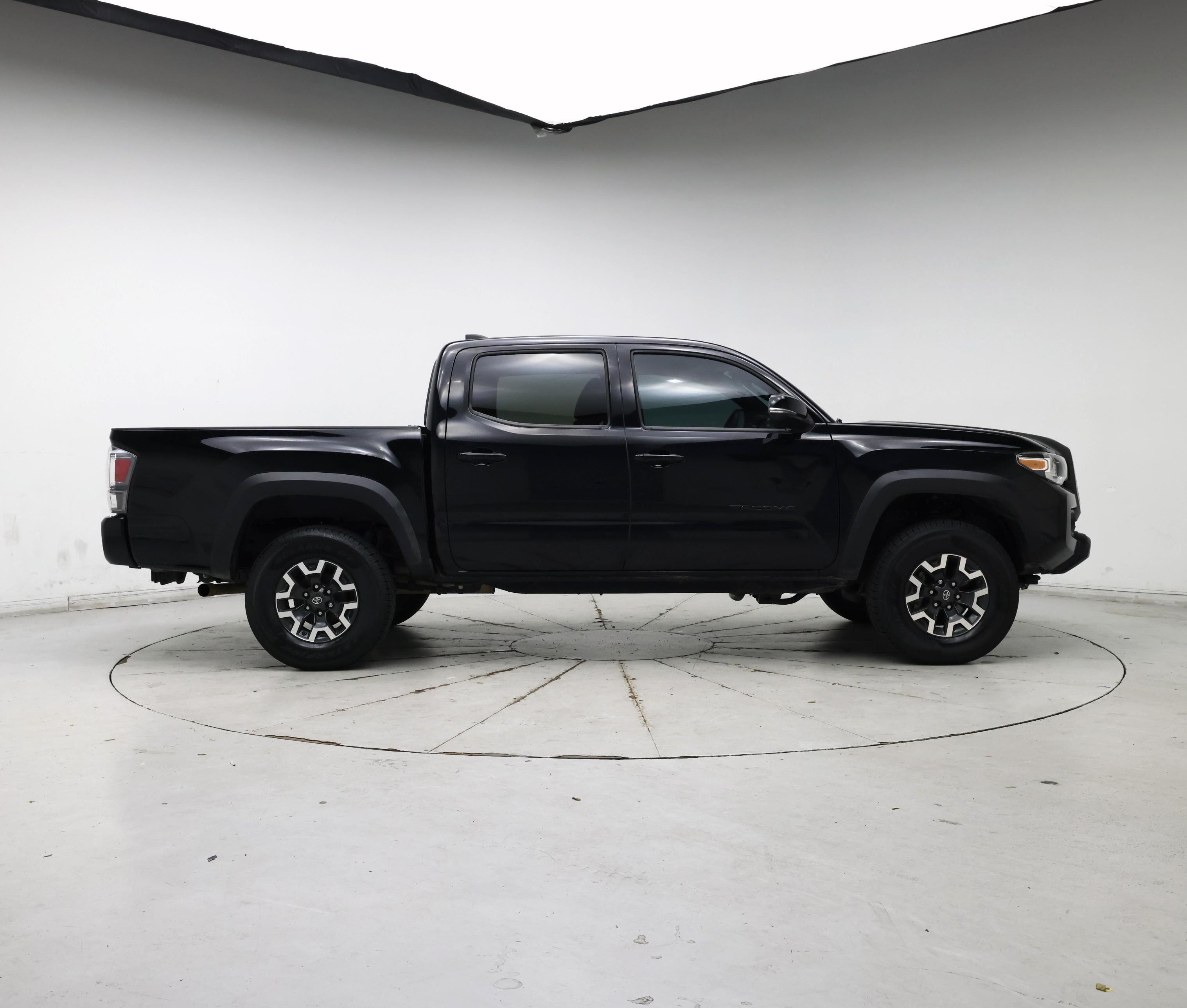 Thumbnail: 2020 Toyota Tacoma - 7