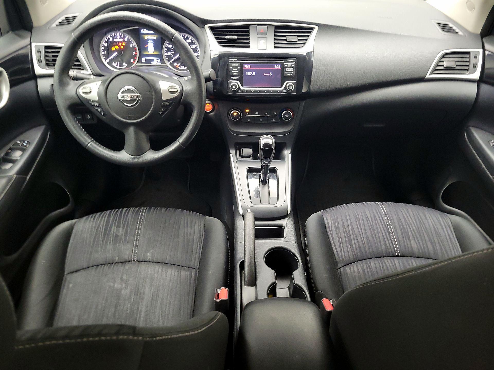 Thumbnail: 2017 Nissan Sentra - 9