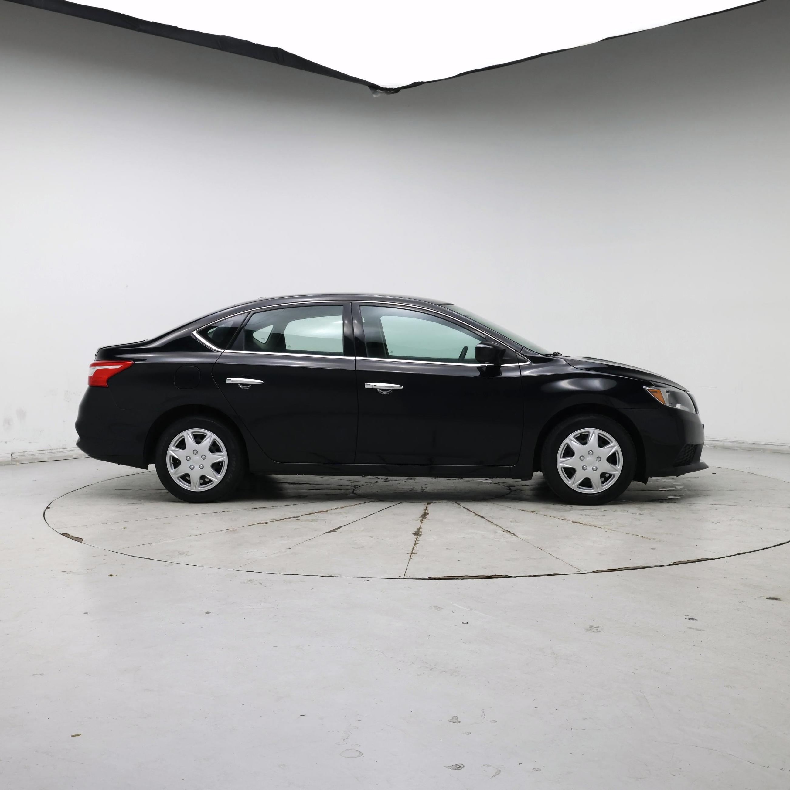 Thumbnail: 2017 Nissan Sentra - 7