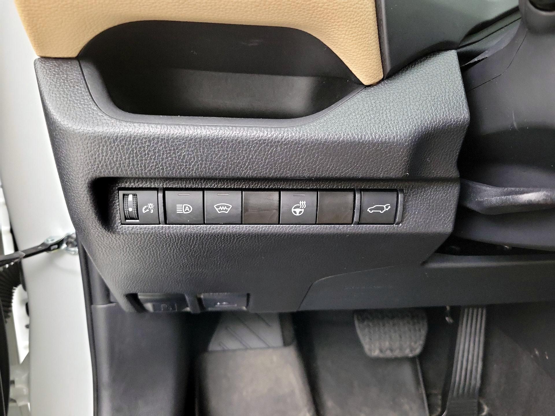 Thumbnail: 2023 Toyota RAV4 - 11