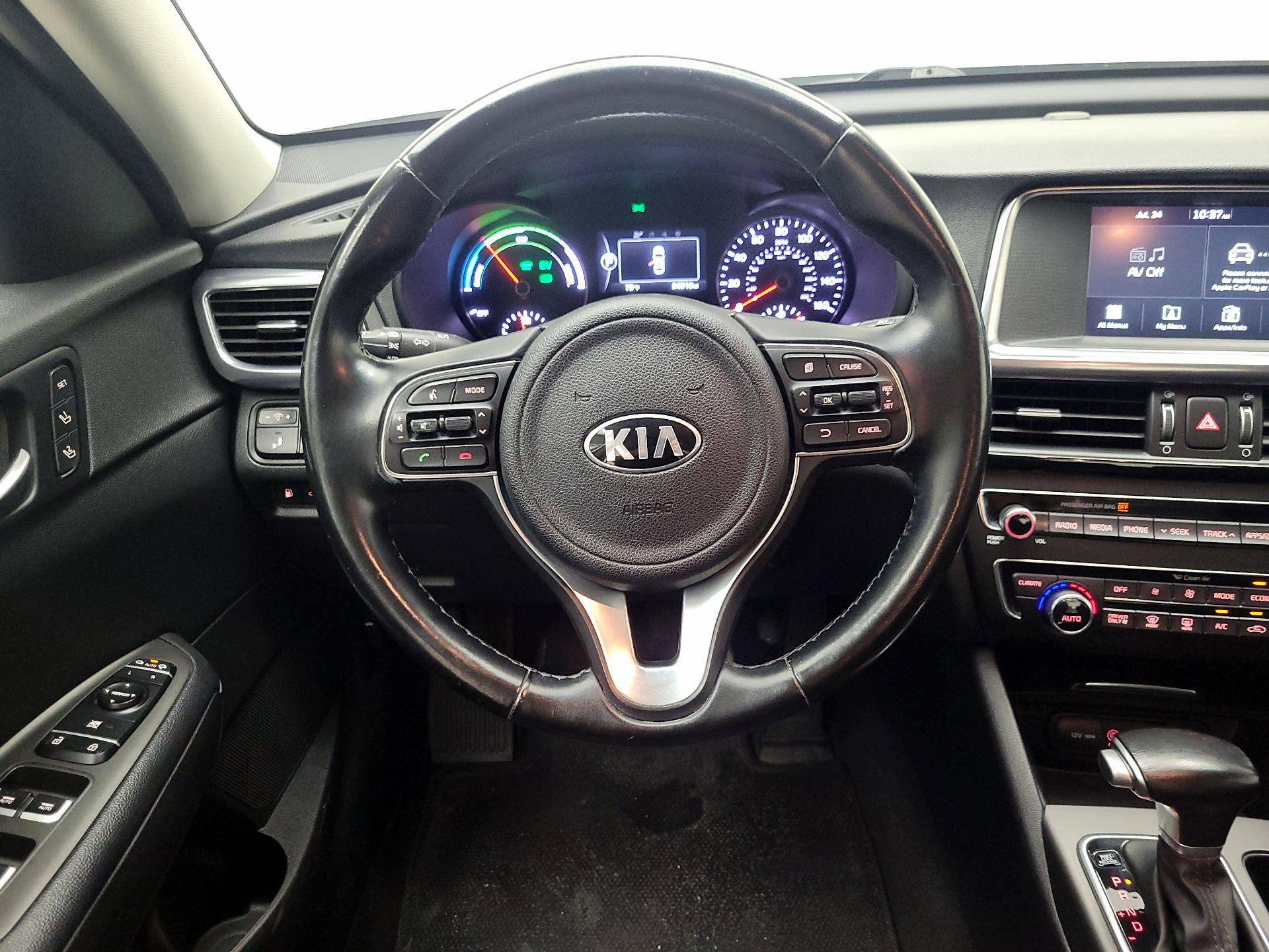 Thumbnail: 2017 Kia Optima - 10