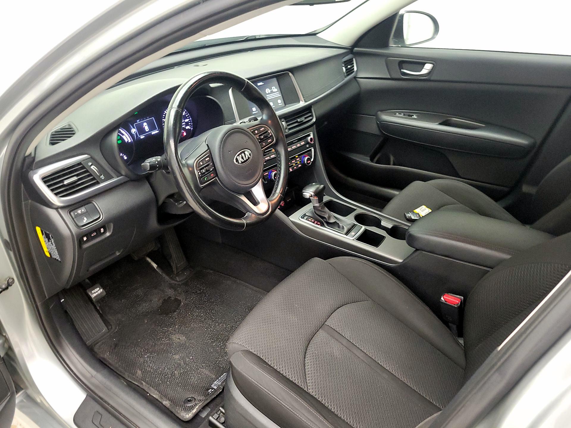 Thumbnail: 2017 Kia Optima - 11