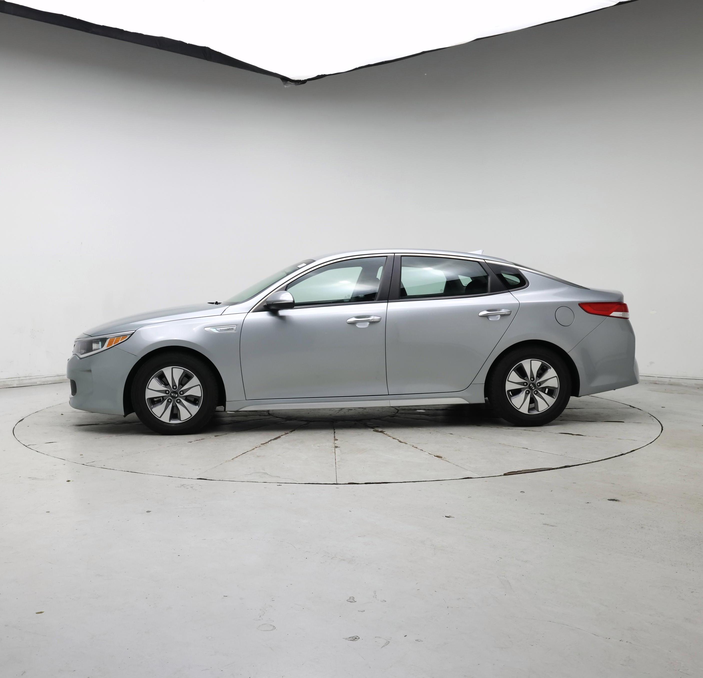 Thumbnail: 2017 Kia Optima - 3