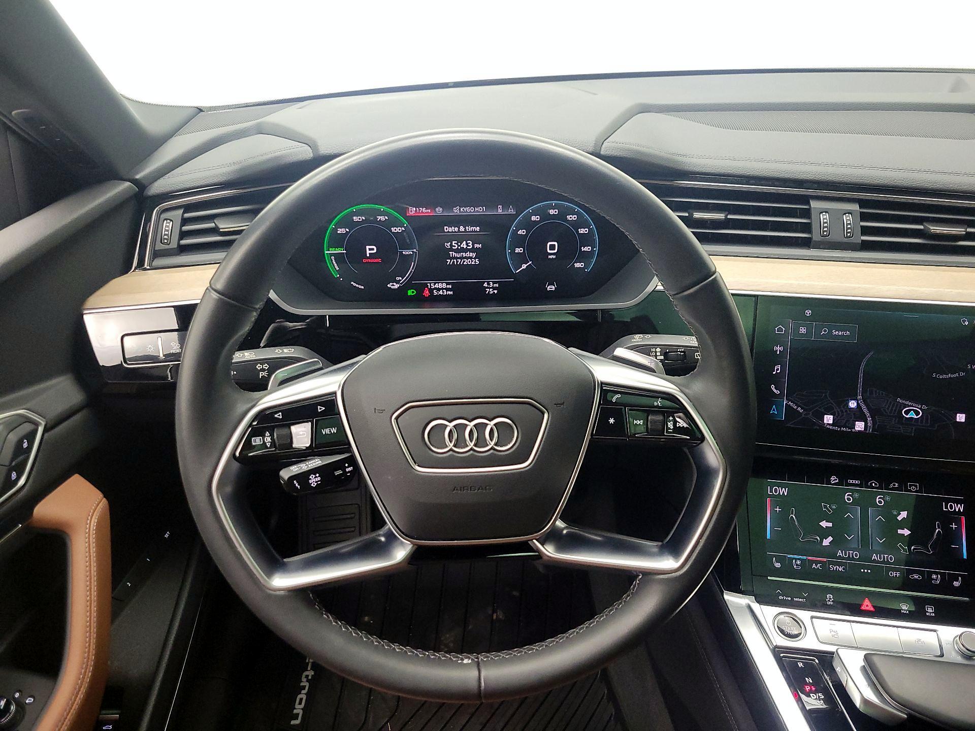 Thumbnail: 2024 Audi Q8 e-tron - 10
