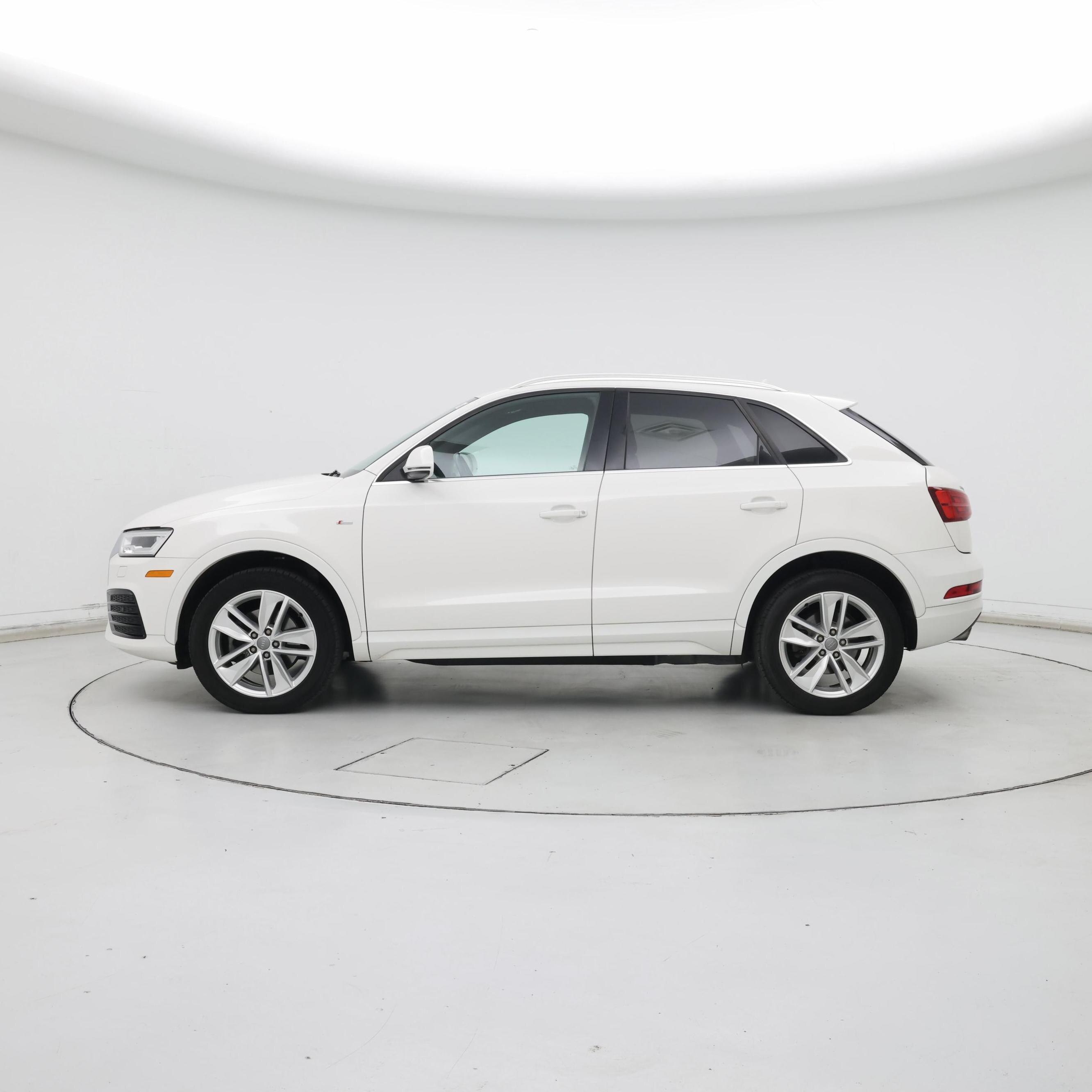 Thumbnail: 2018 Audi Q3 - 3