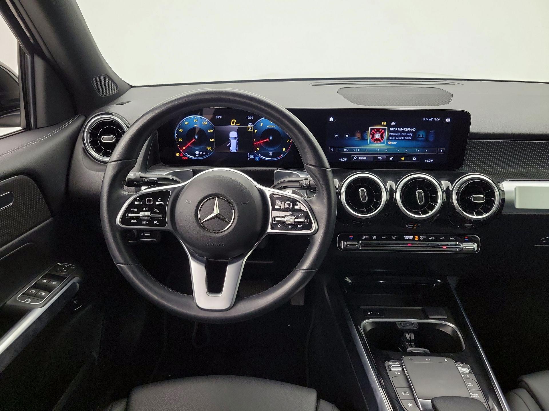 Thumbnail: 2023 Mercedes-Benz GLB - 10