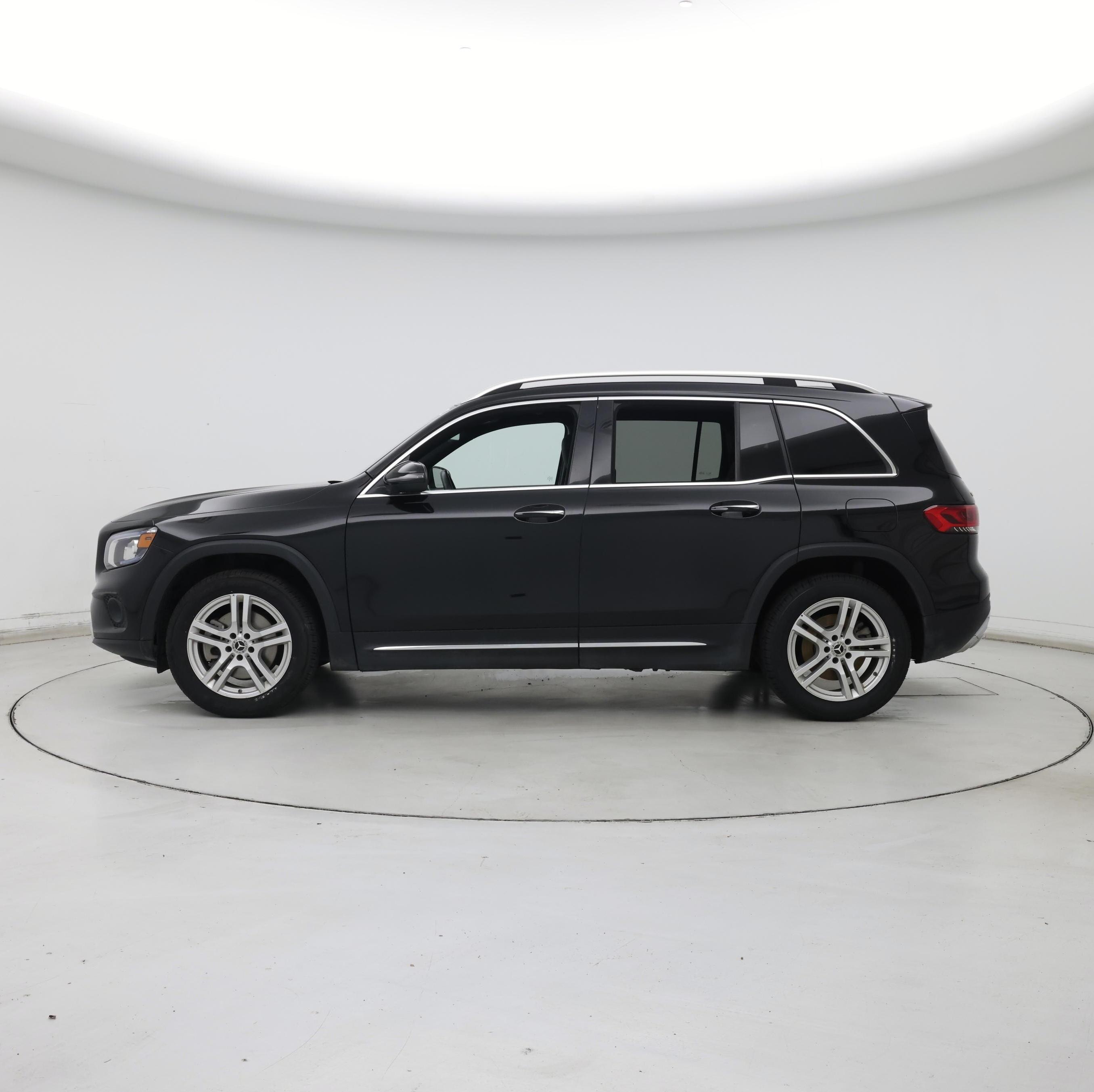 Thumbnail: 2023 Mercedes-Benz GLB - 3