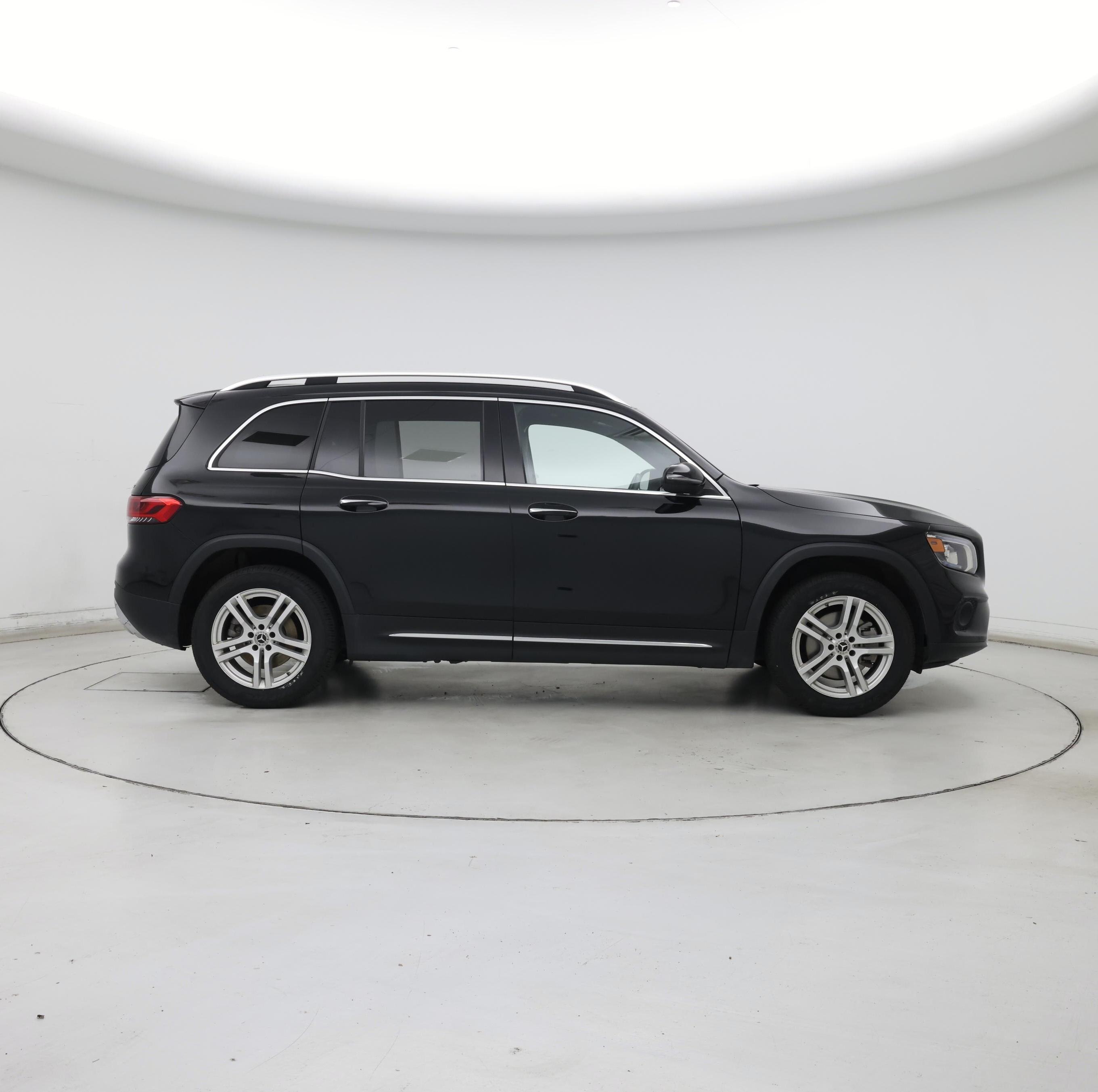 Thumbnail: 2023 Mercedes-Benz GLB - 7
